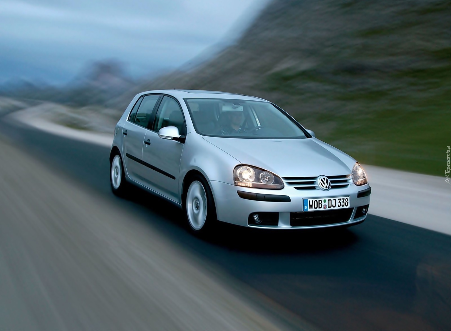 Volkswagen Golf 5, Srebrny