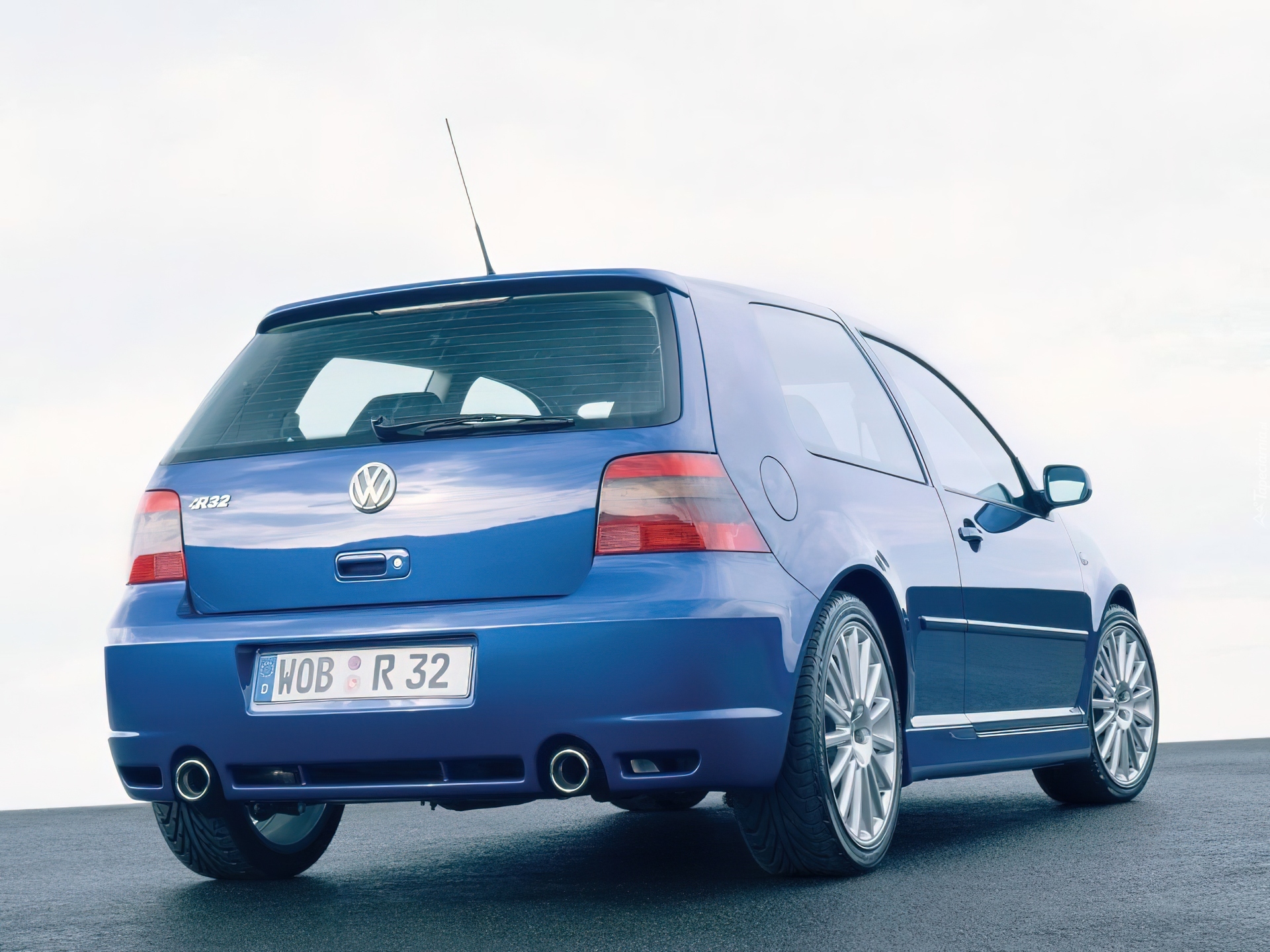 Golf 4, R32