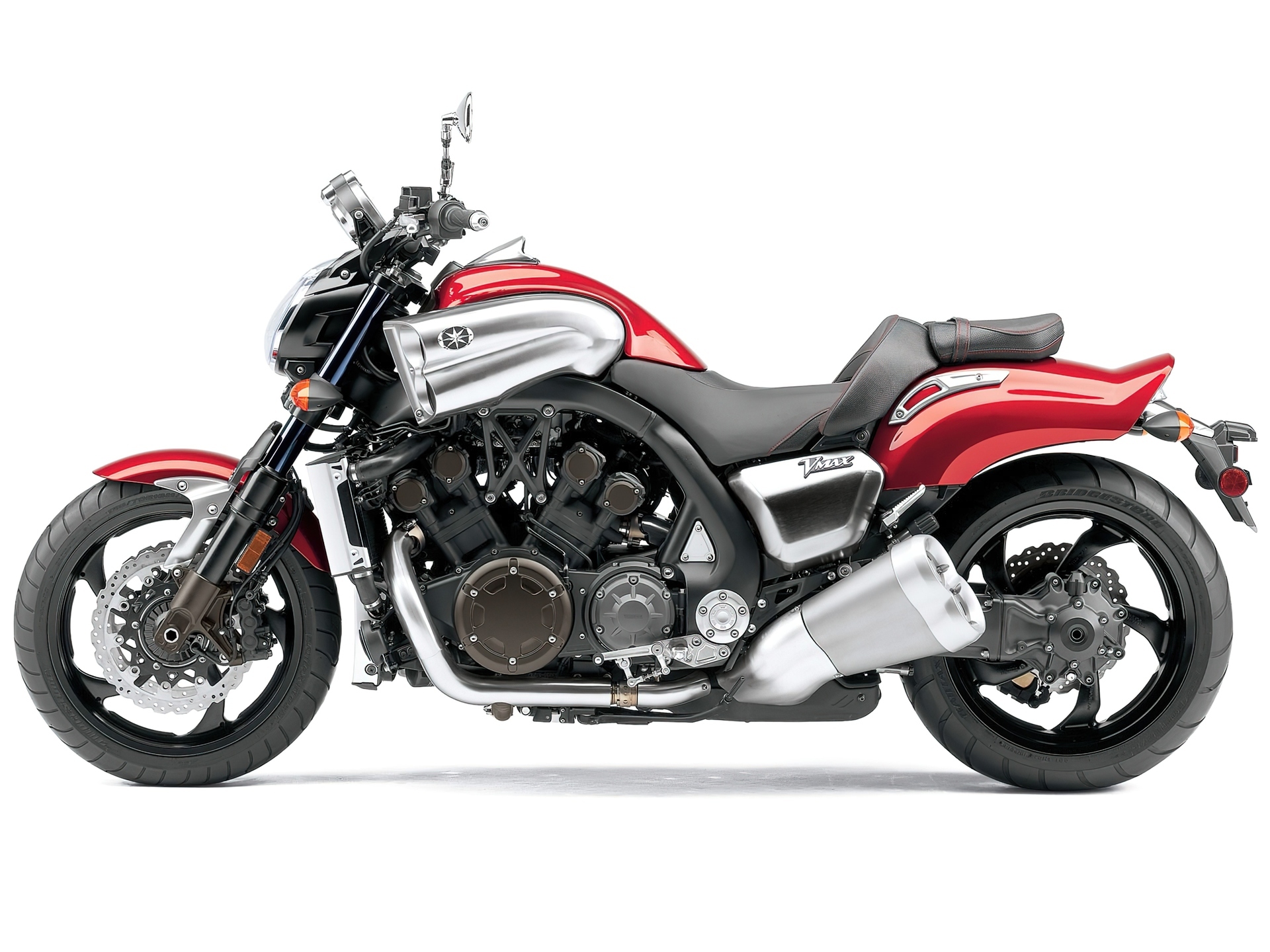 Yamaha V-Max, Wloty, Powietrza