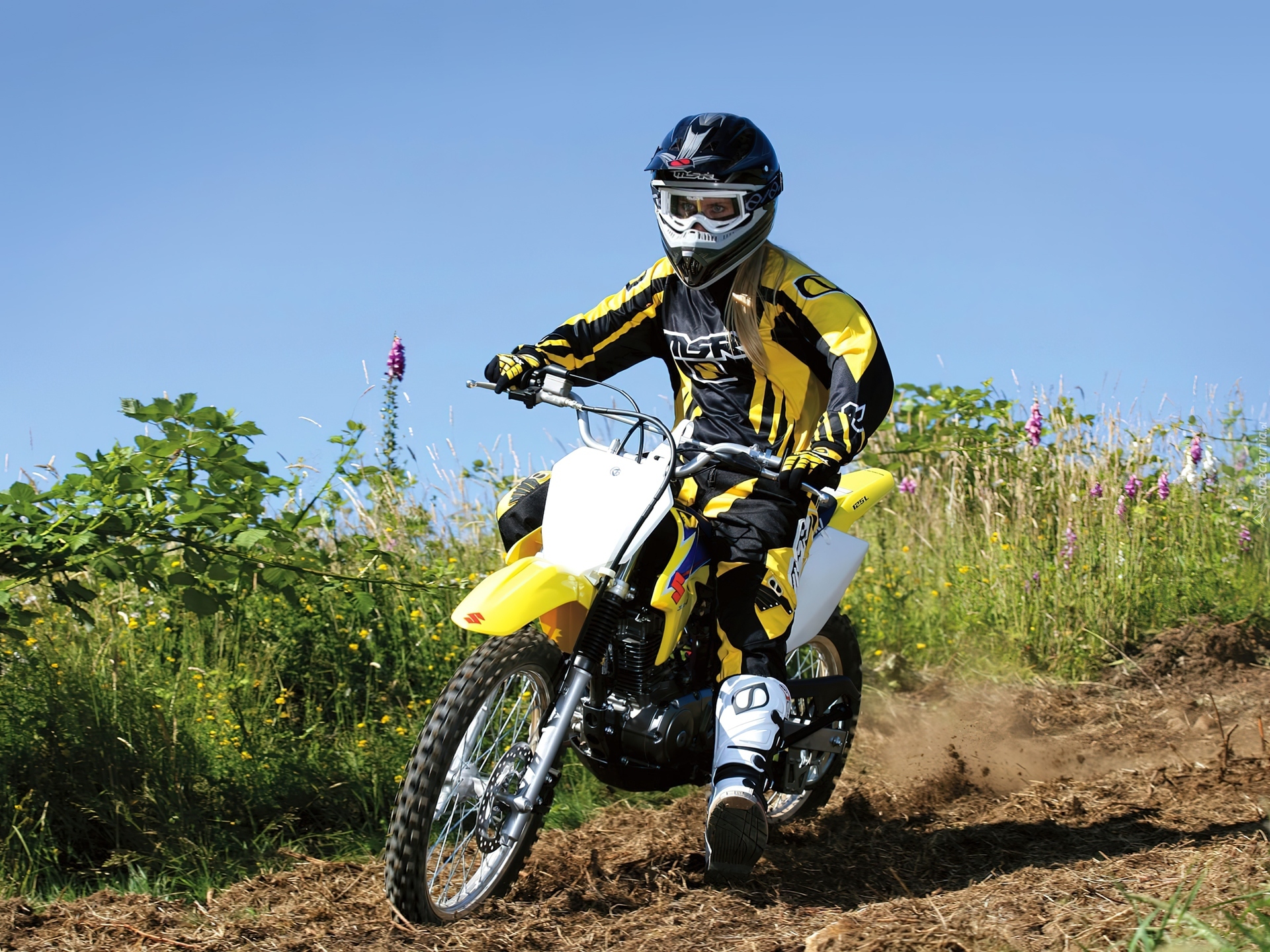 Suzuki DRZ 125, Zawody