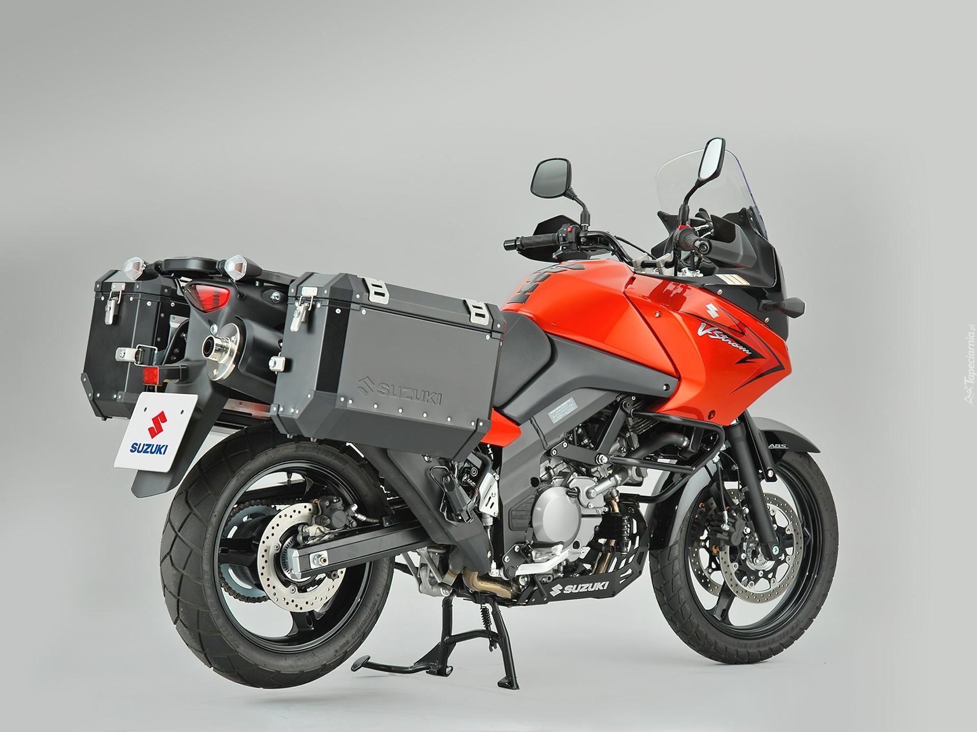 Suzuki DL650 V-Strom, Kufry, Boczne