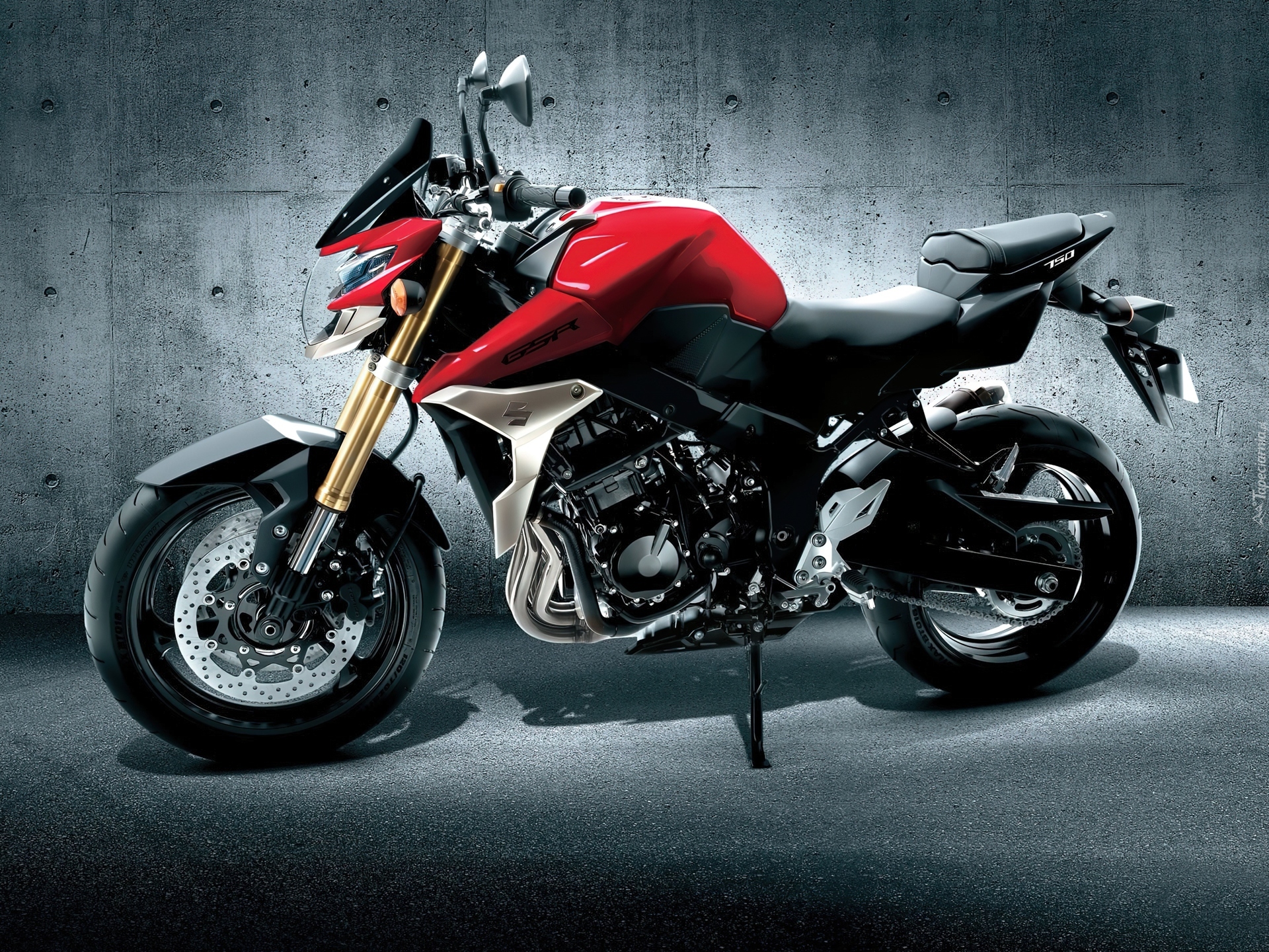 Nowy, Model, Suzuki GSR750