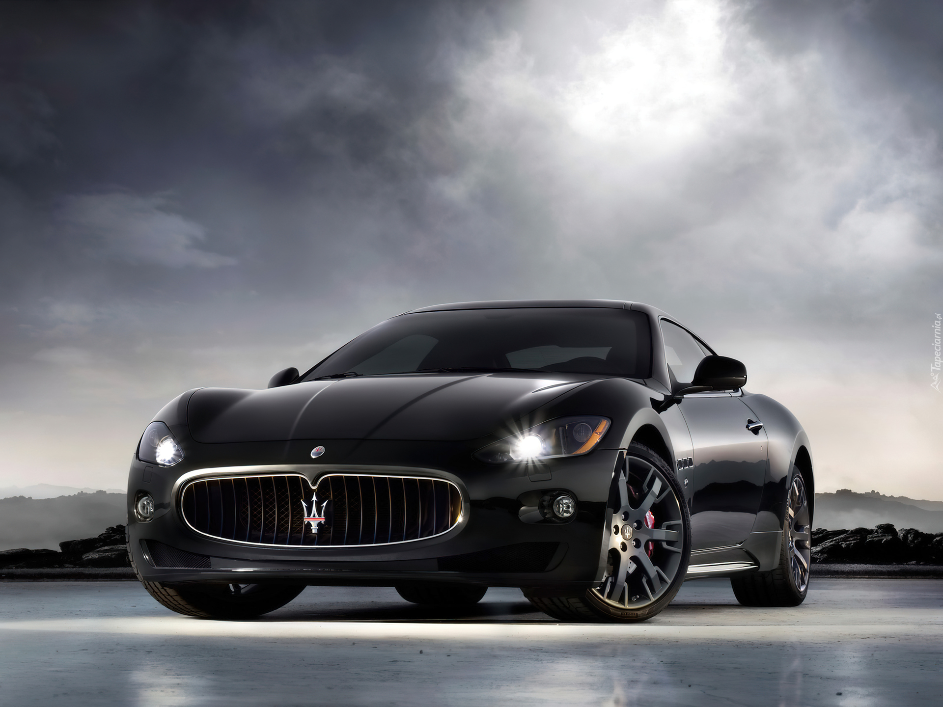 Czarne, Maserati GranTurismo