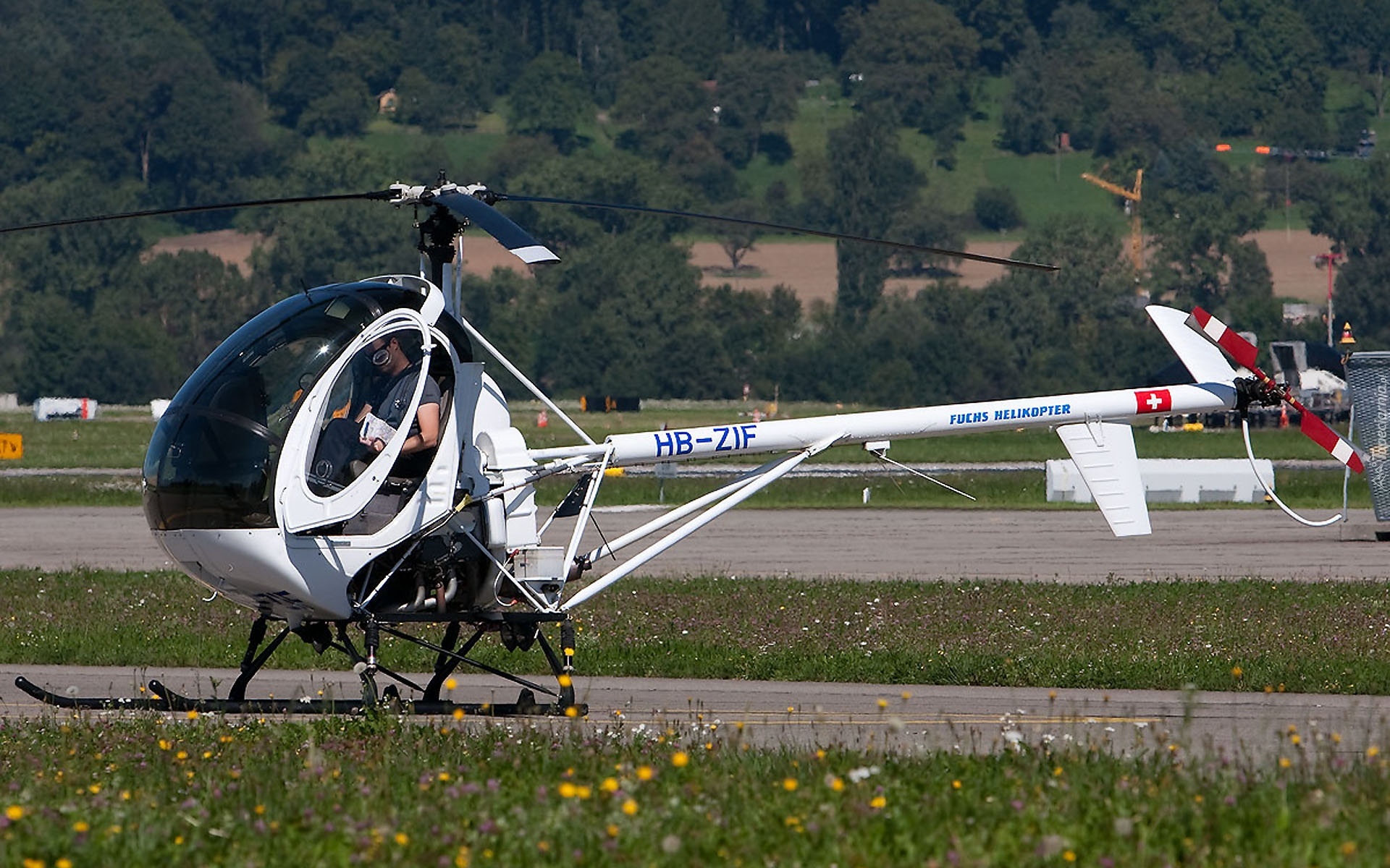 Fuchs Helikopter Schweizer 269C