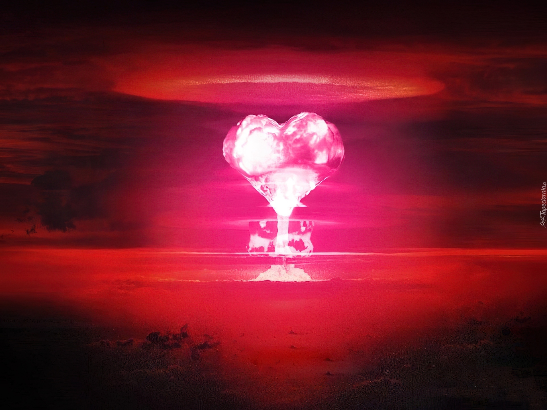 Ее сердце сильное сердце. Ядерный взрыв сердце. Ядерный взрыв любовь. Взрыв сердечек. Атомный взрыв в виде сердца.