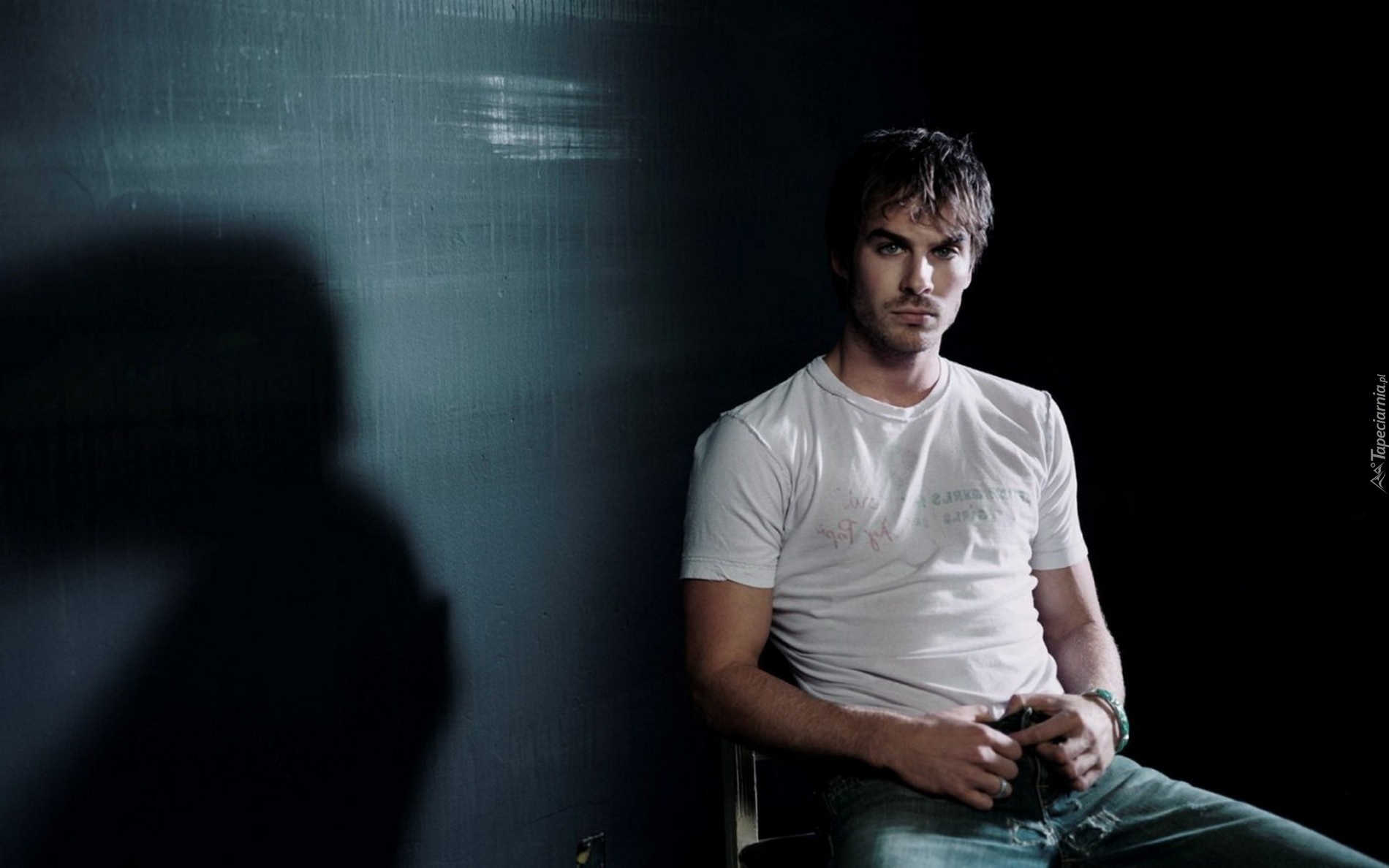 Ian Somerhalder, Biała, Bluza