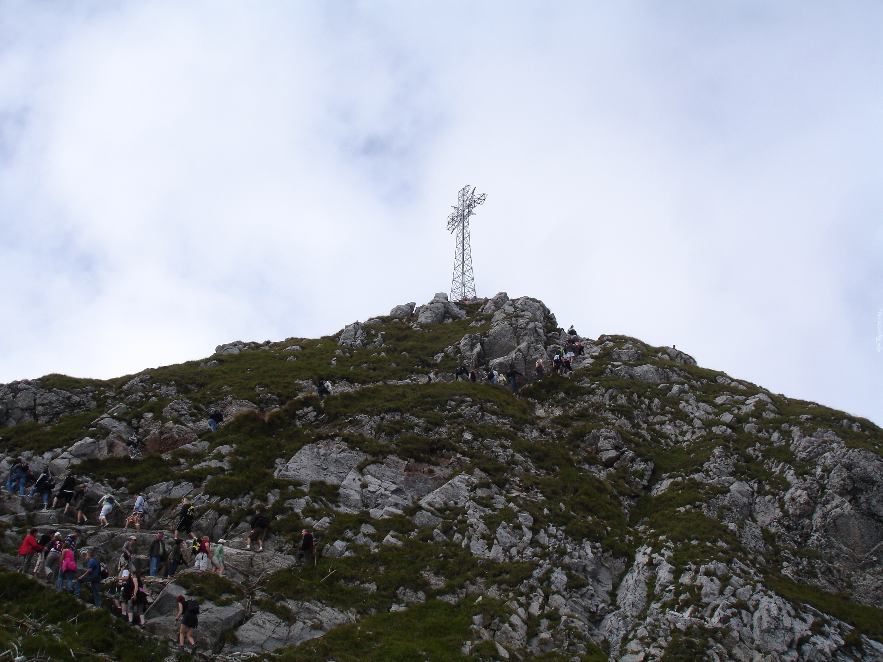 Krzyż, Giewont, Turyści