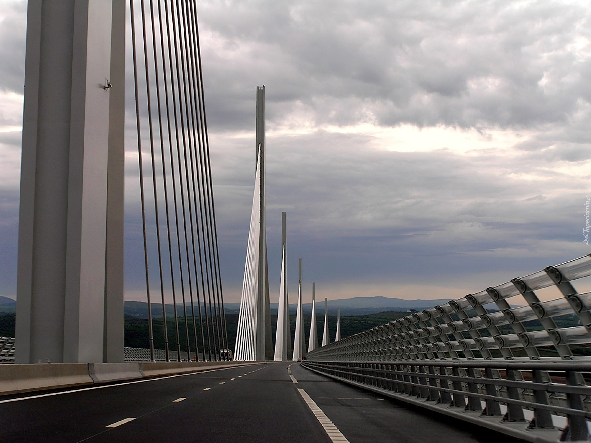 Francja, Wiadukt, Millau, Pylony, Bariera