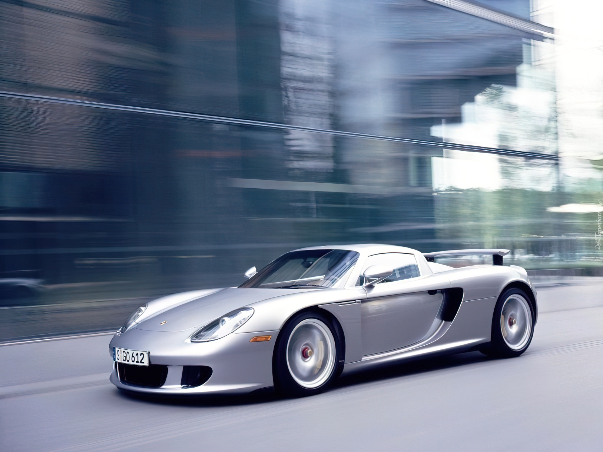 Carrera GT, srebrny