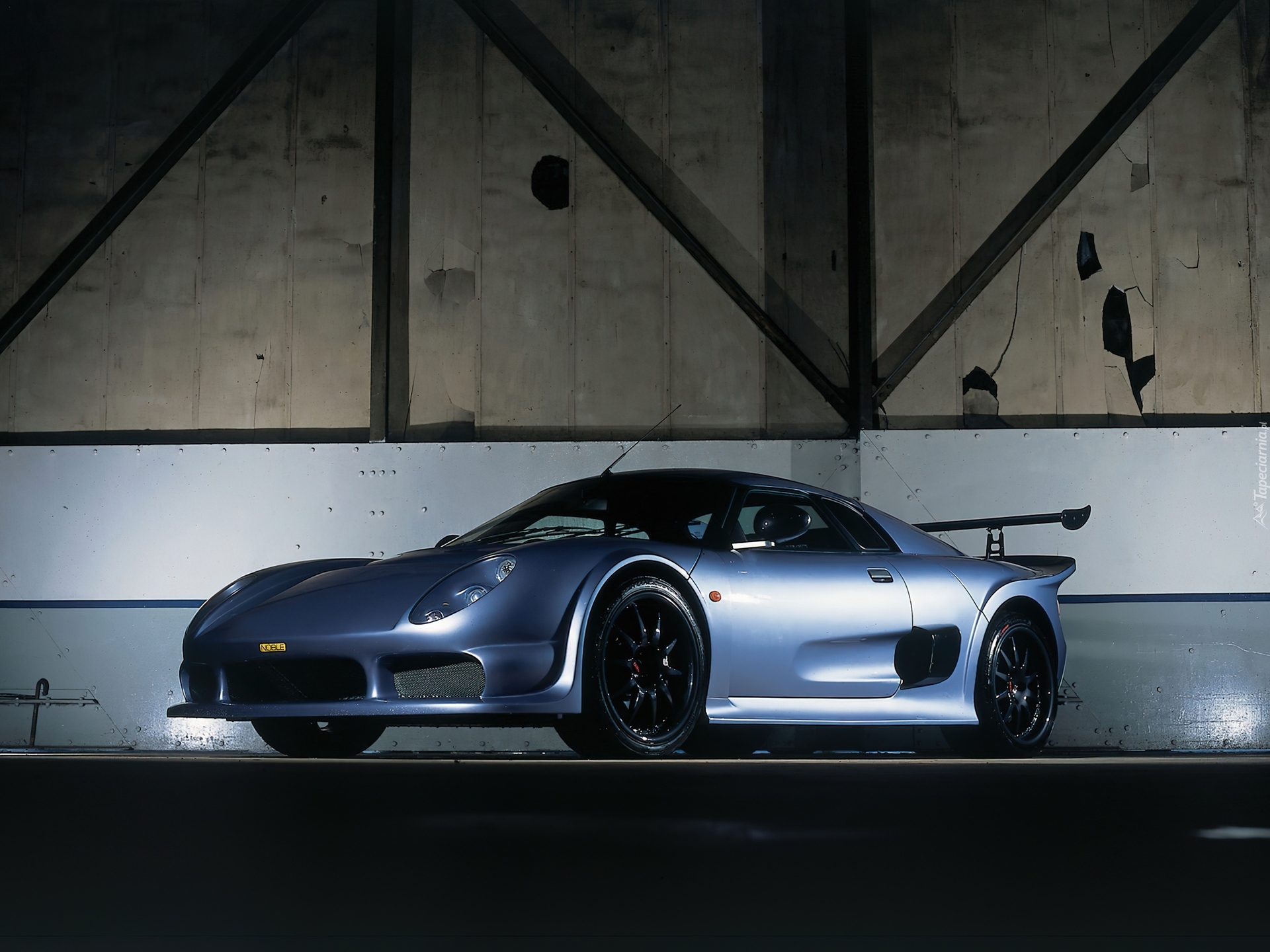 Noble M400