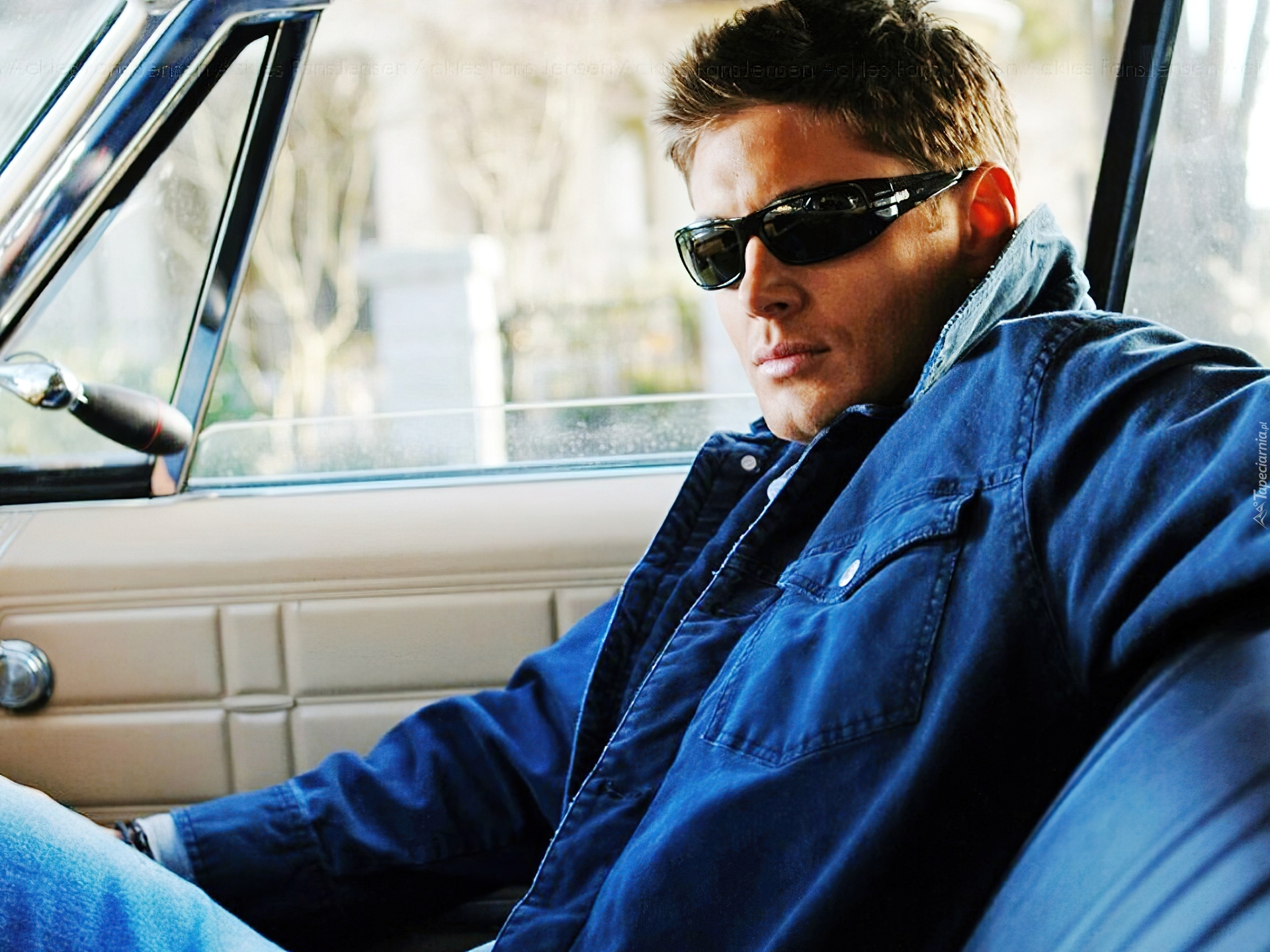 Jensen Ackles, Auto, Okulary