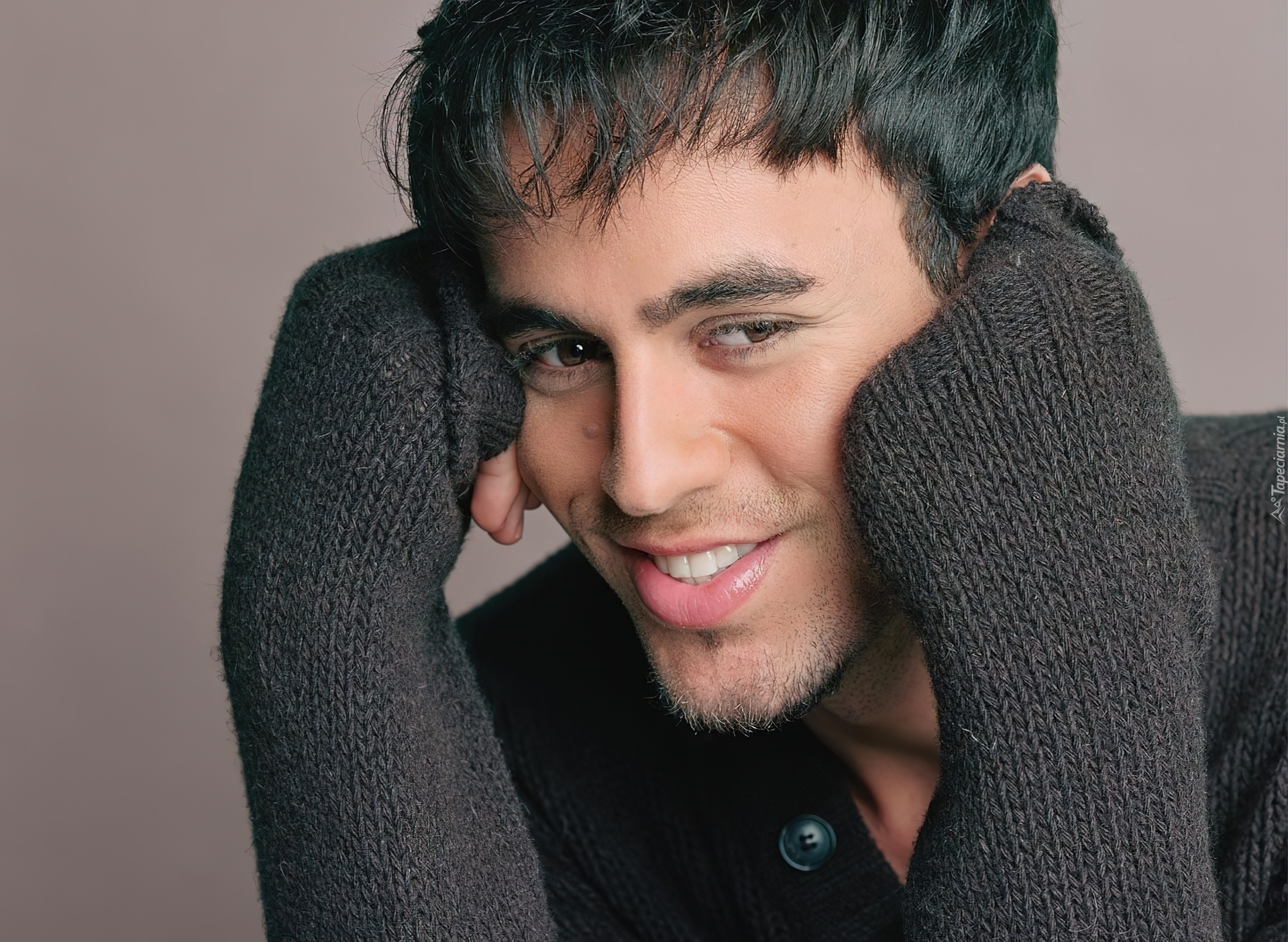 Enrique Iglesias, Ciemny, Pulower, Uśmiech