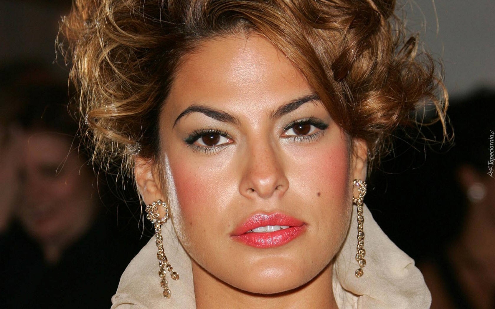 Eva Mendes, Złote, Kolczyki