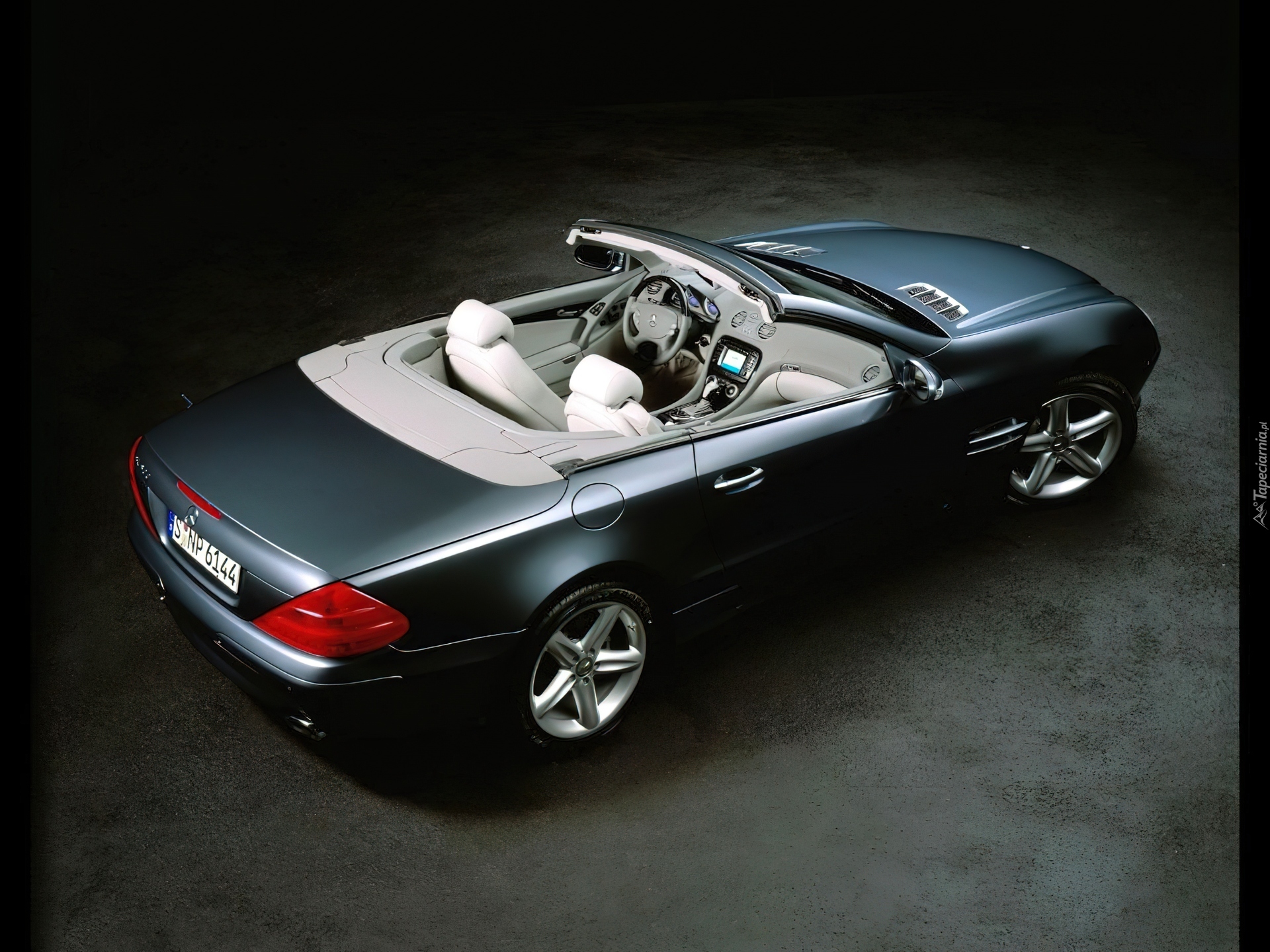 Zielony Mercedes SL