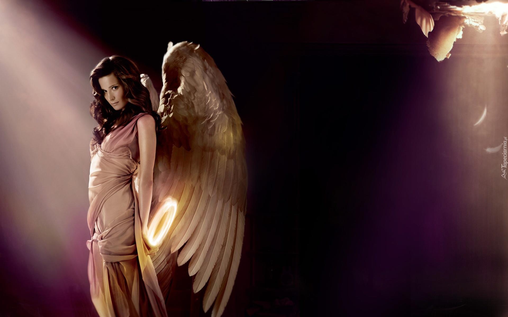 Angels women. Ханиэль ангел хранитель. Ханиэль ангел хранитель козерога. Ремиэль ангел. Девушка - ангел.