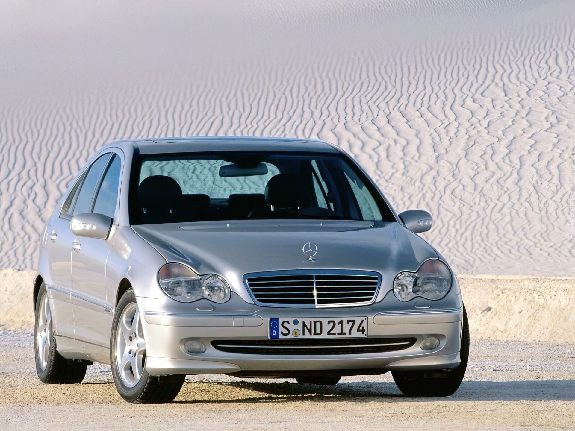 Мерседес бенц 2000 года. Mercedes Benz c class w203. Mercedes-Benz w203 2000. Mercedes c w203 2000-2007. Мерседес w203 2001.