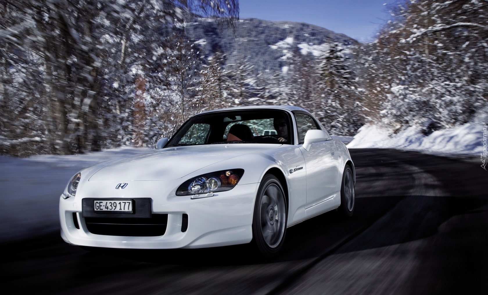 Honda S 2000, Zima, Droga