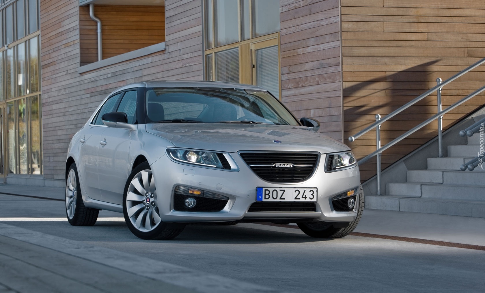 Nowy, Saab 9-5