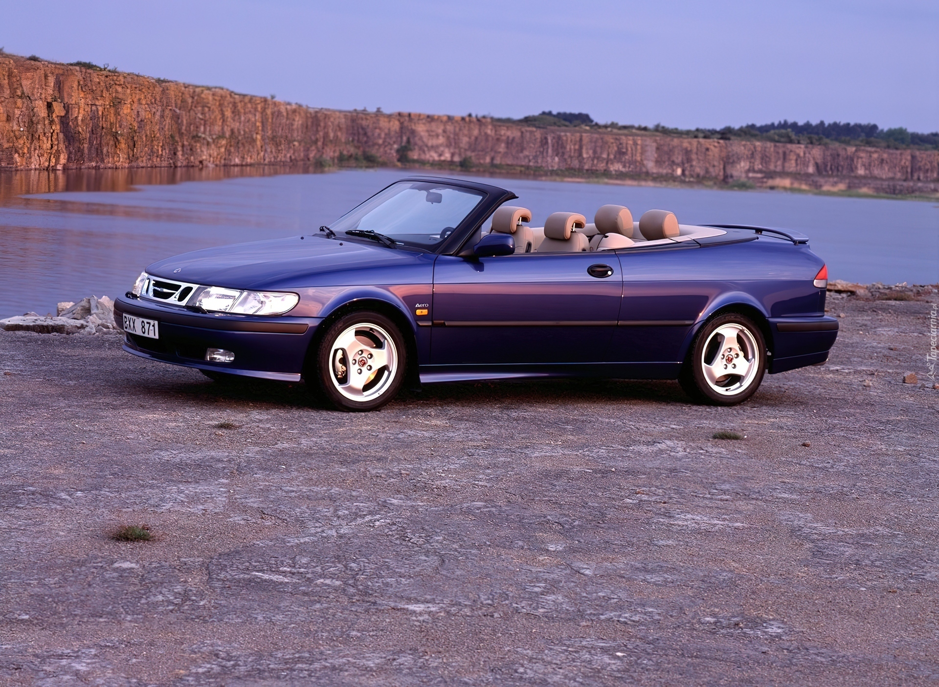 Saab 9-3 Aero, Schowany, Dach