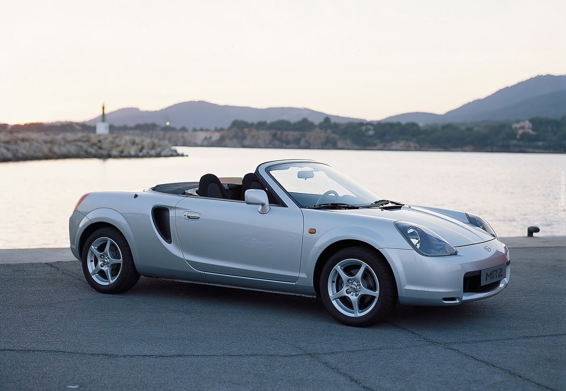 Toyota MR 2, Roadster