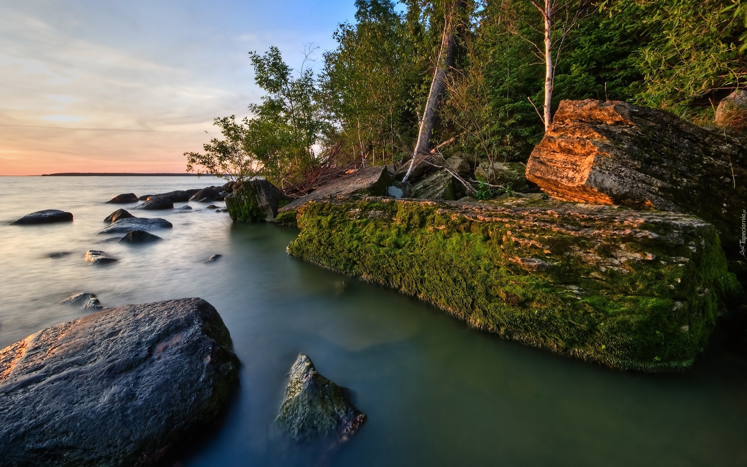 Jezioro, Skały