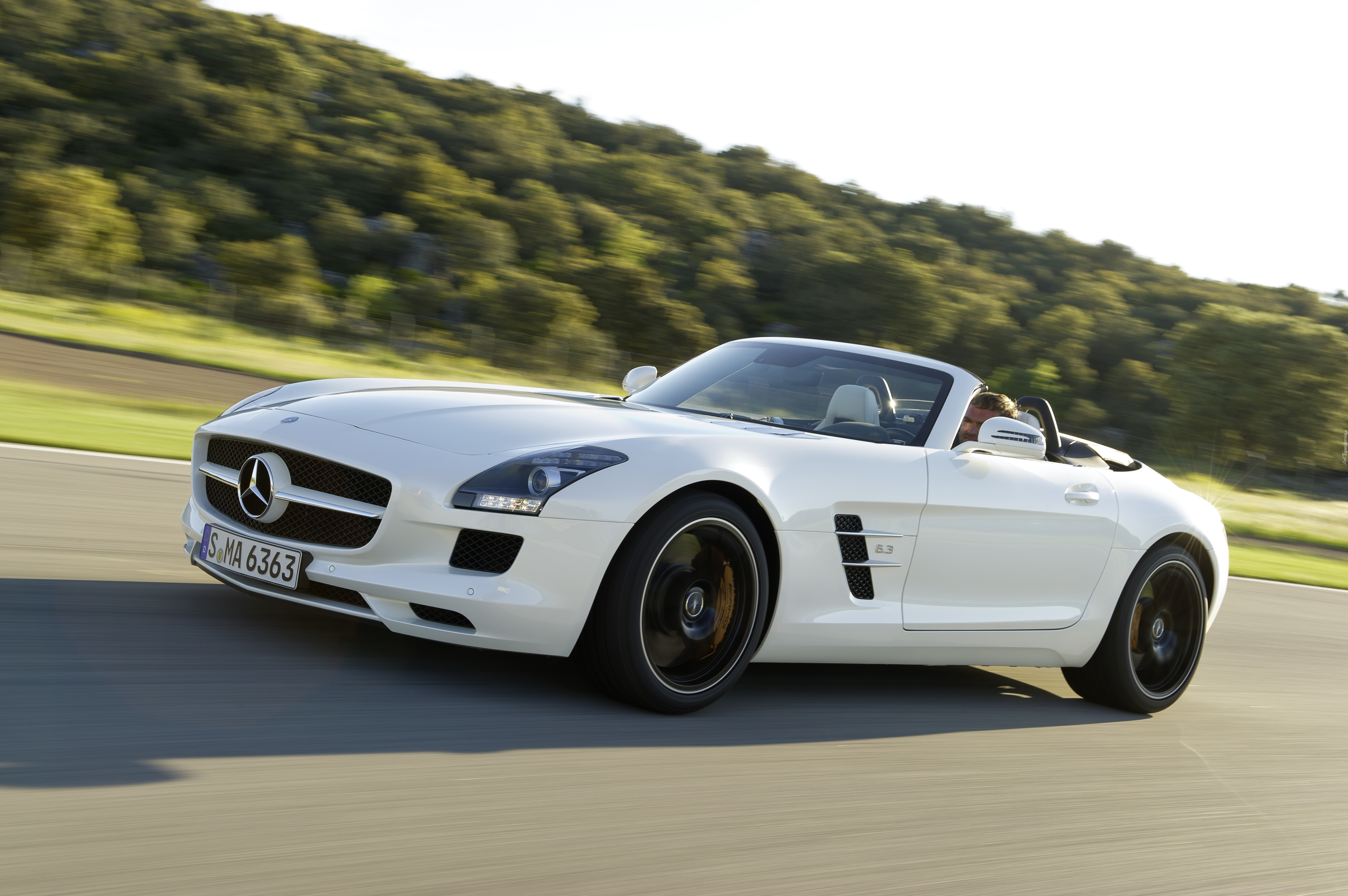 Biały, Mercedes-Benz SLS Roadster, AMG