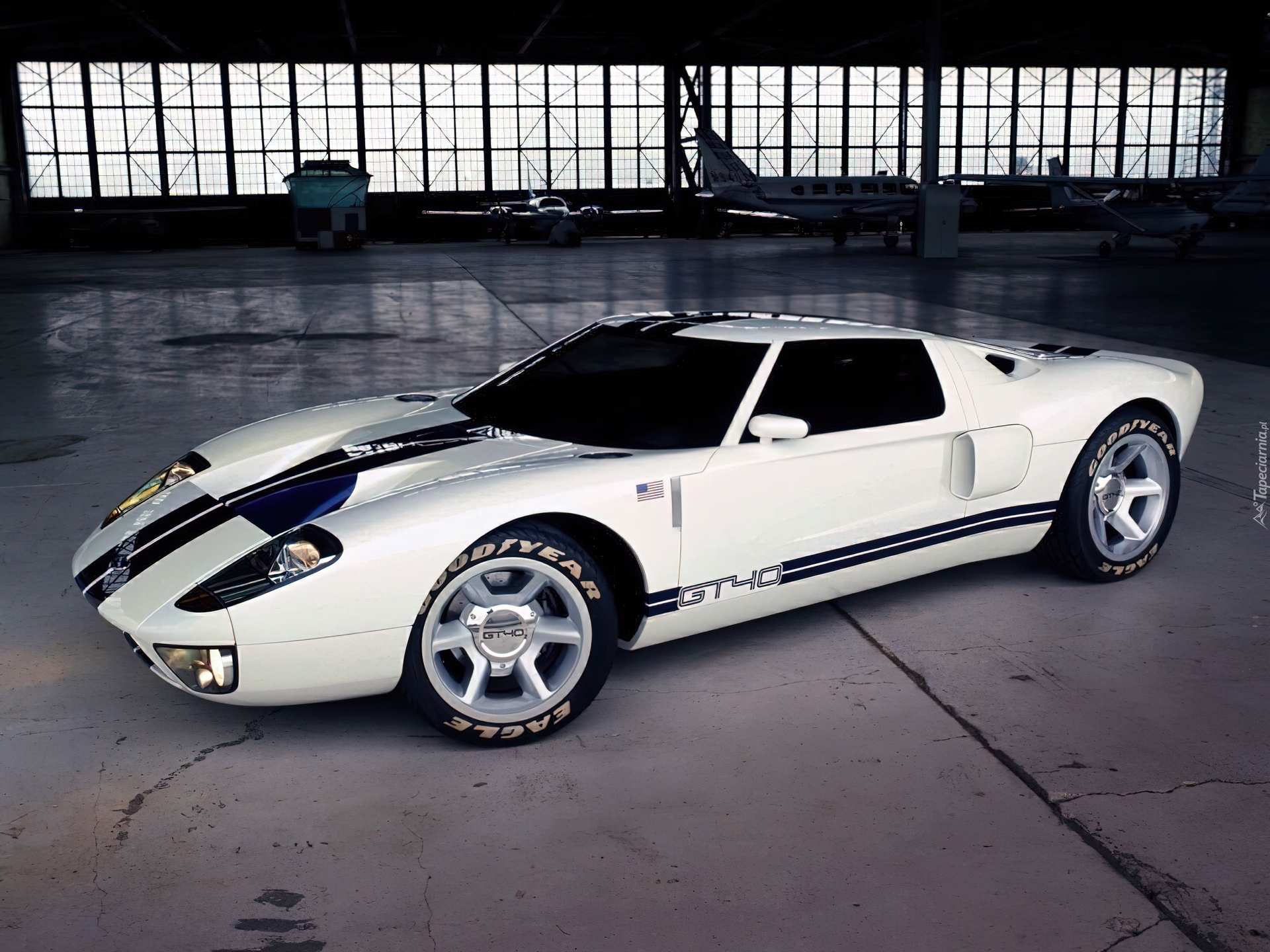 Ford GT, Hangar