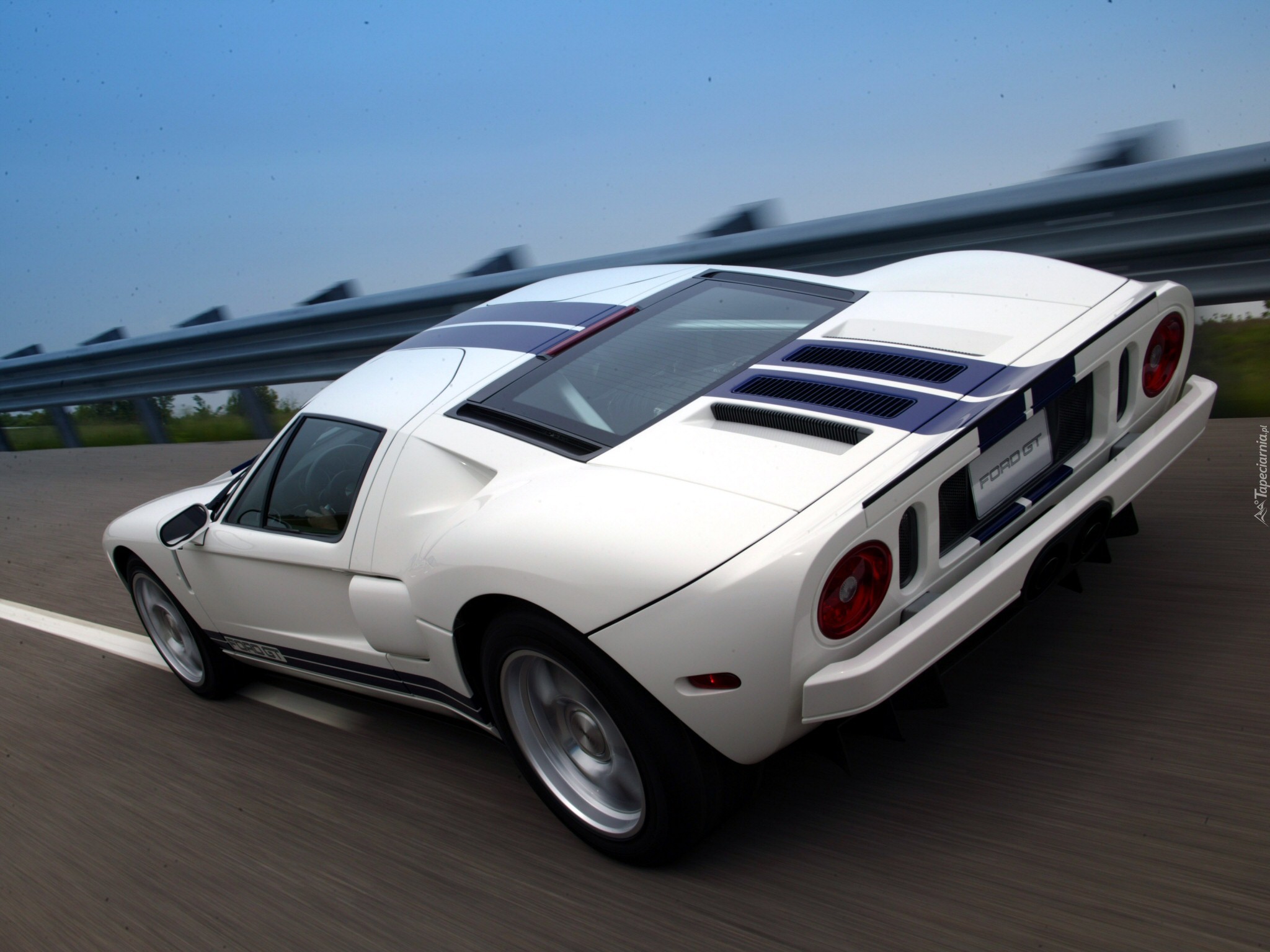 Ford GT