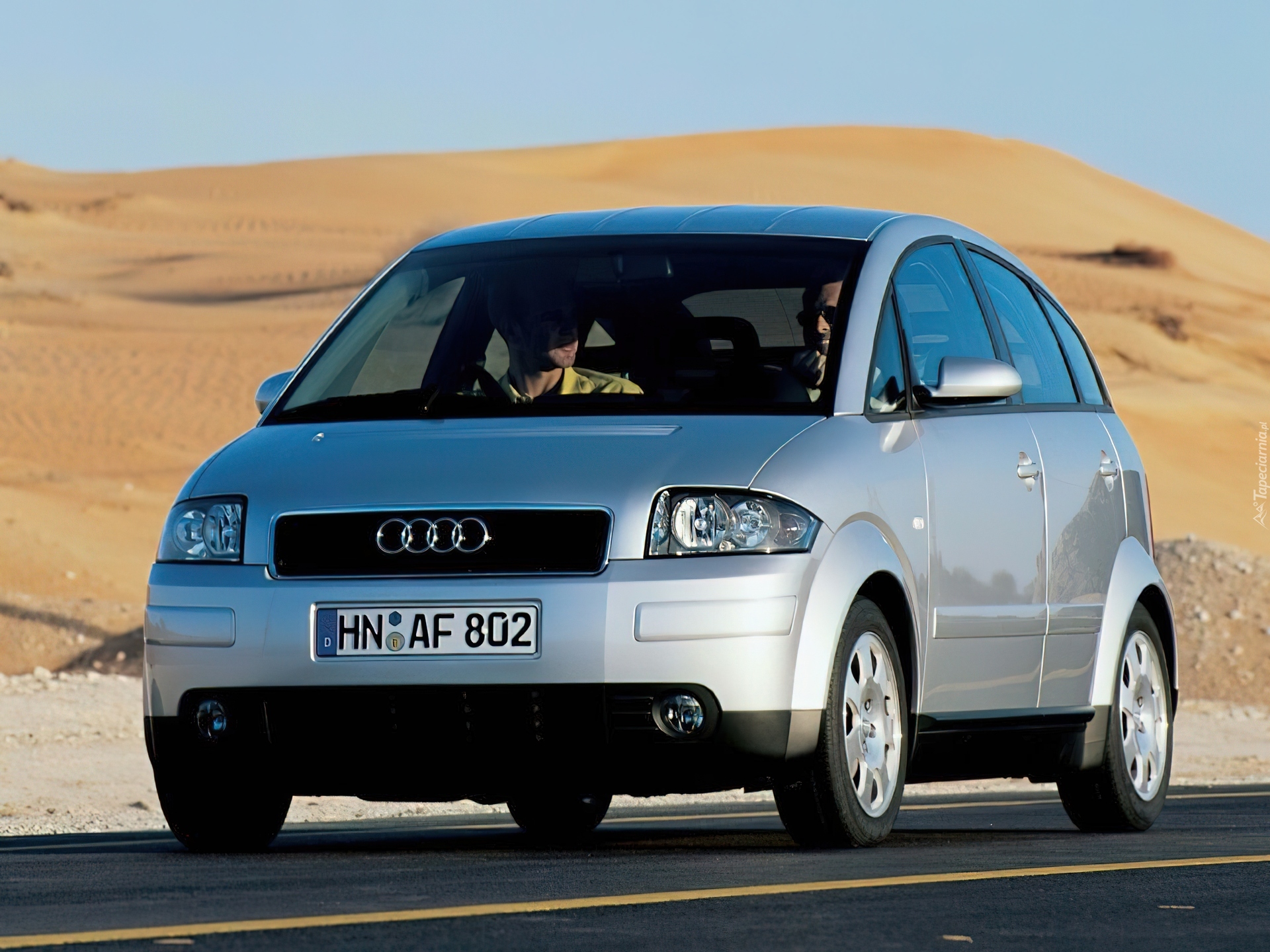 Srebrne, Audi A2