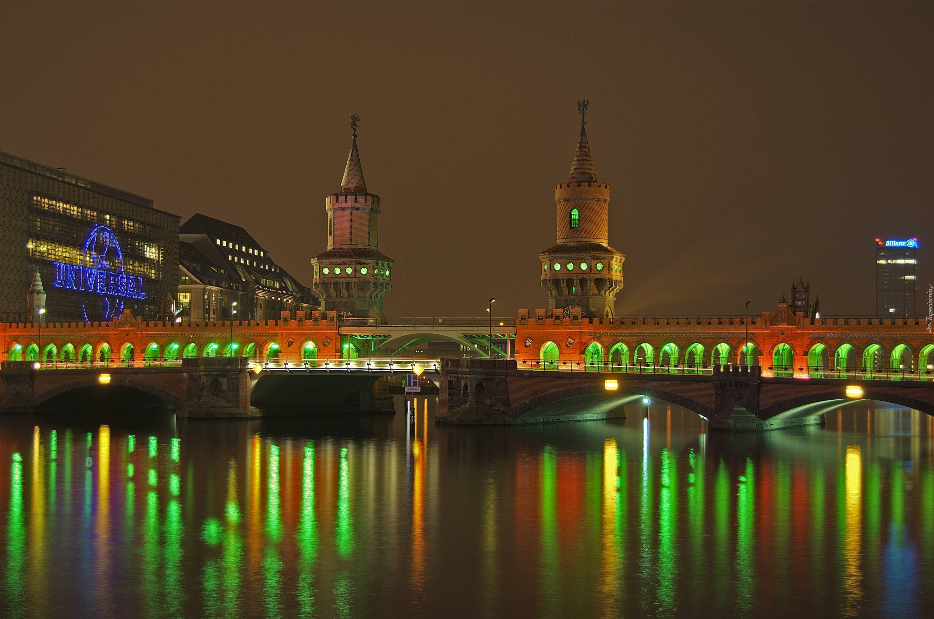 Wieże, Berlin, Noc