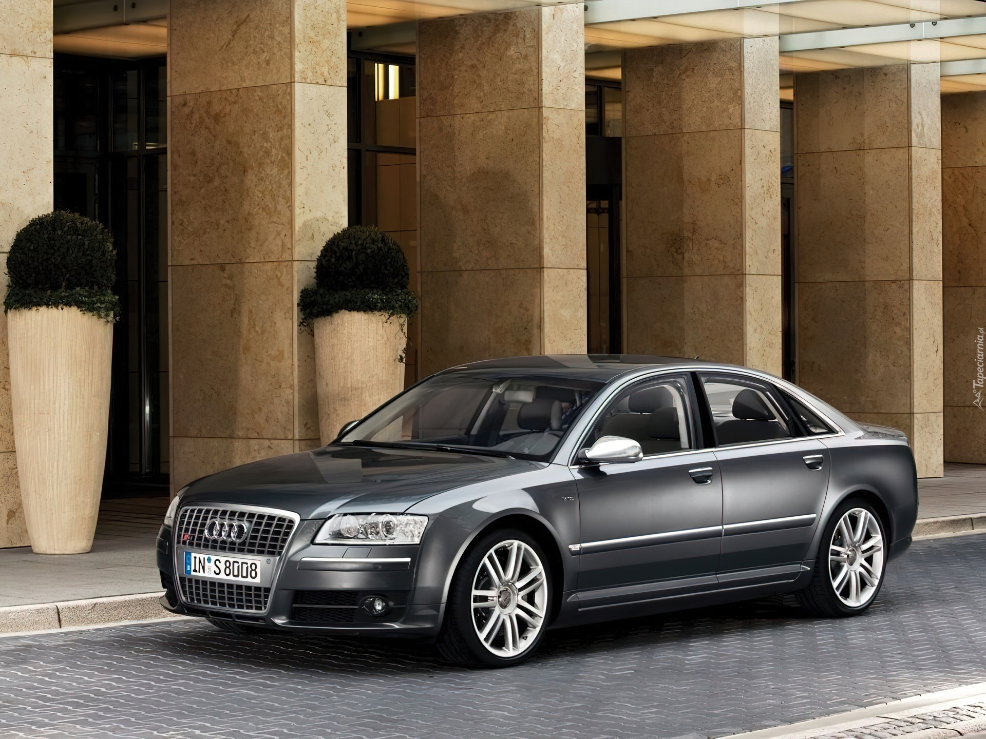 Audi S8, Quatro