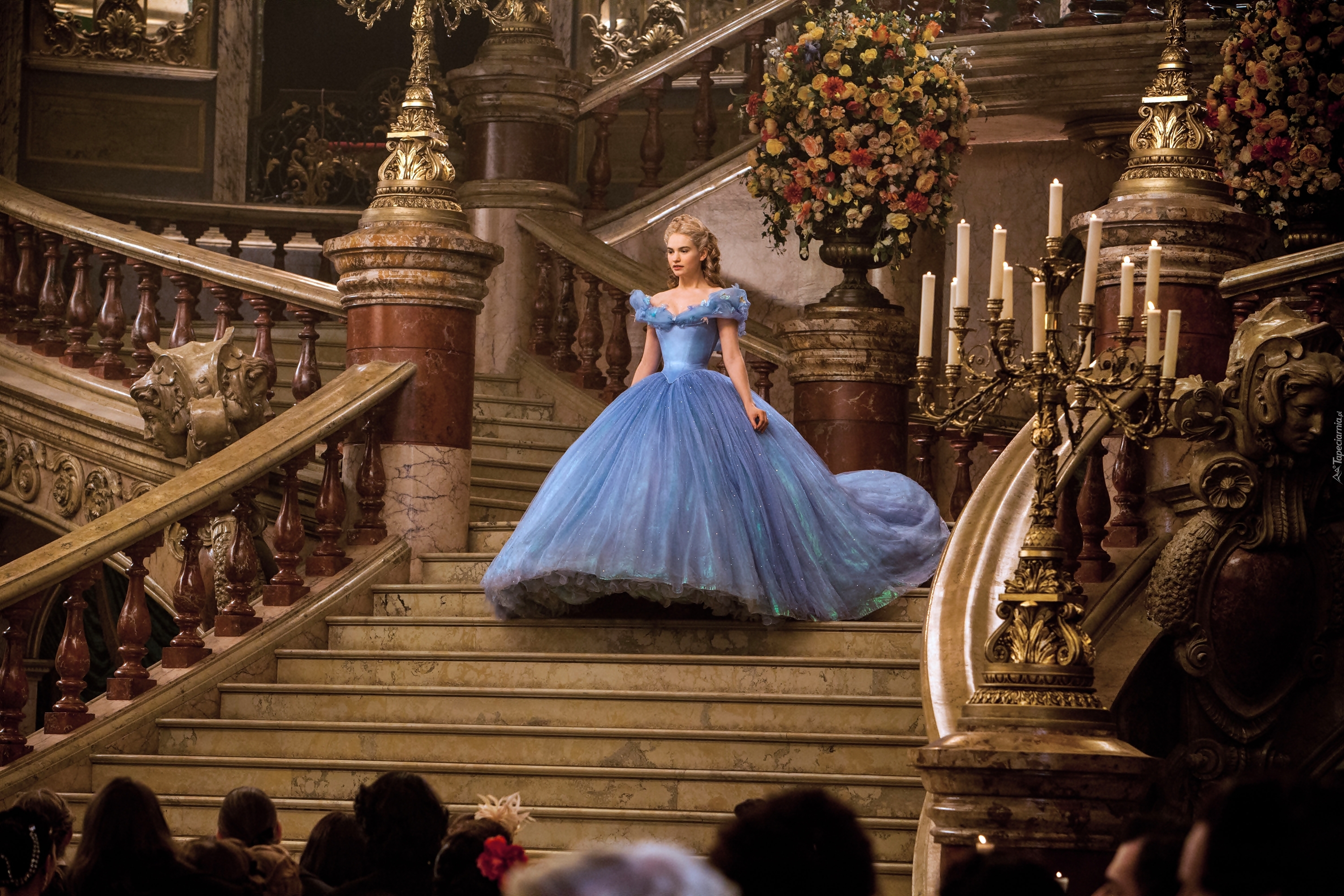 Dziewczyna, Niebieska, Suknia, Schody, Film, Kopciuszek, Cinderella, Aktorka, Lily James