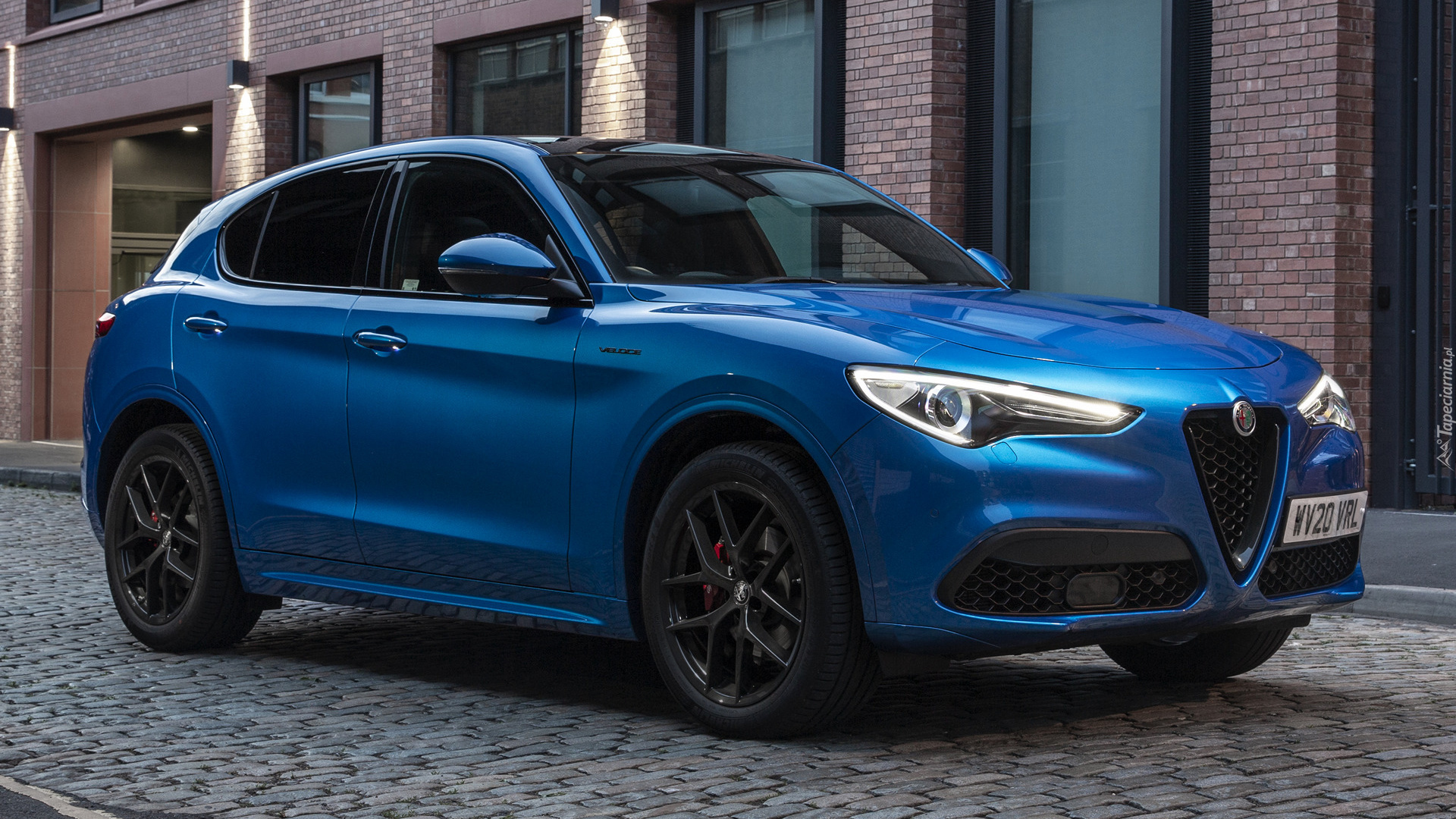 Niebieskie, Alfa Romeo Stelvio