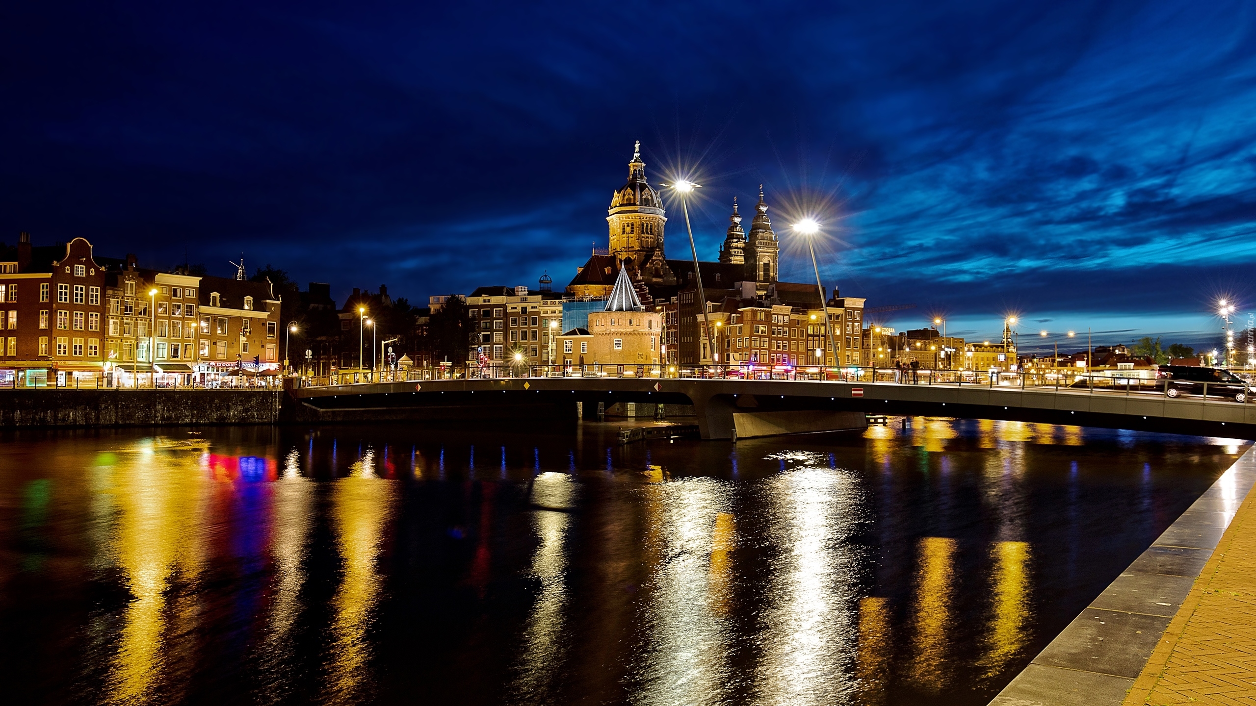 Holandia, Amsterdam, Kościół, Bazylika św Mikołaja, Rzeka IJ, Most, Noc