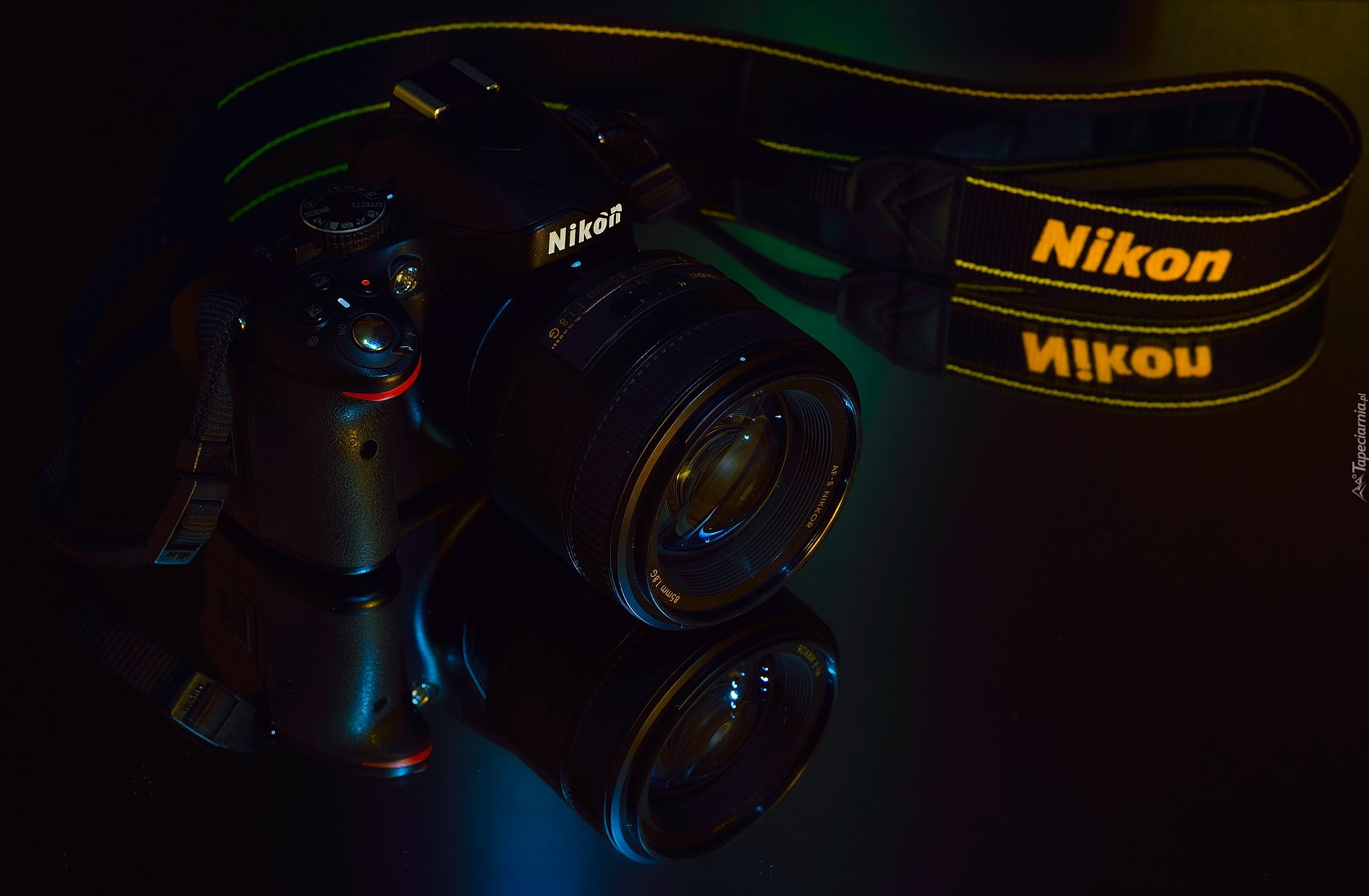 Aparat fotograficzny, Nikon D5100