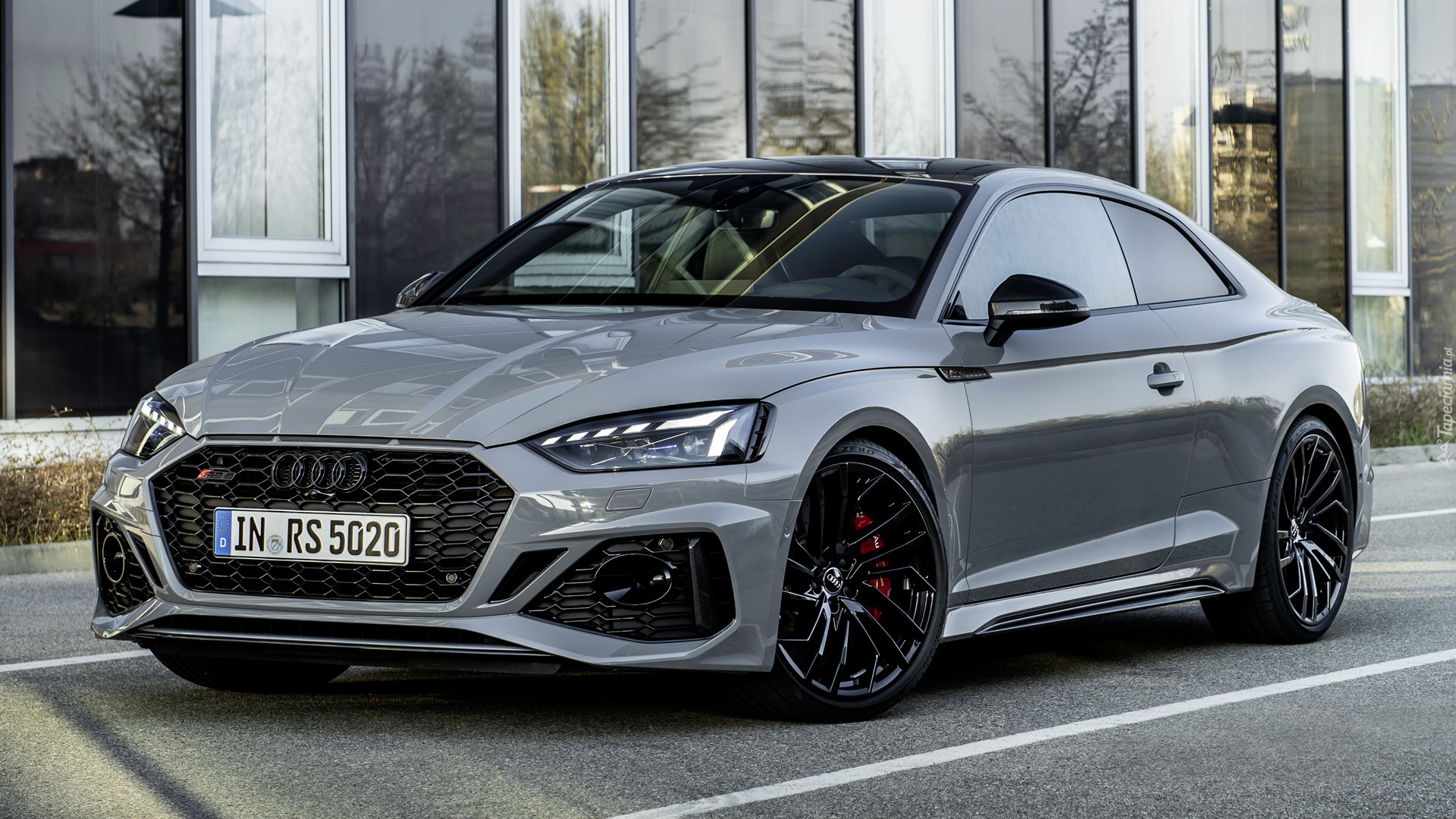 Szare, Audi RS 5 Coupe