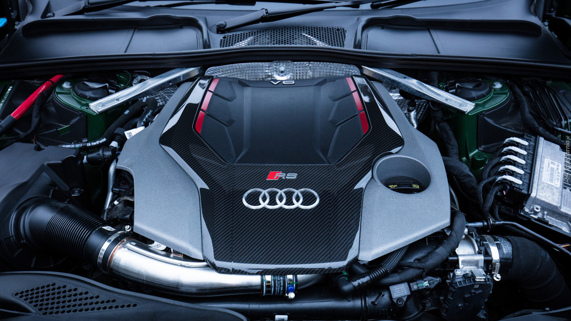 Audi RS, Silnik V6