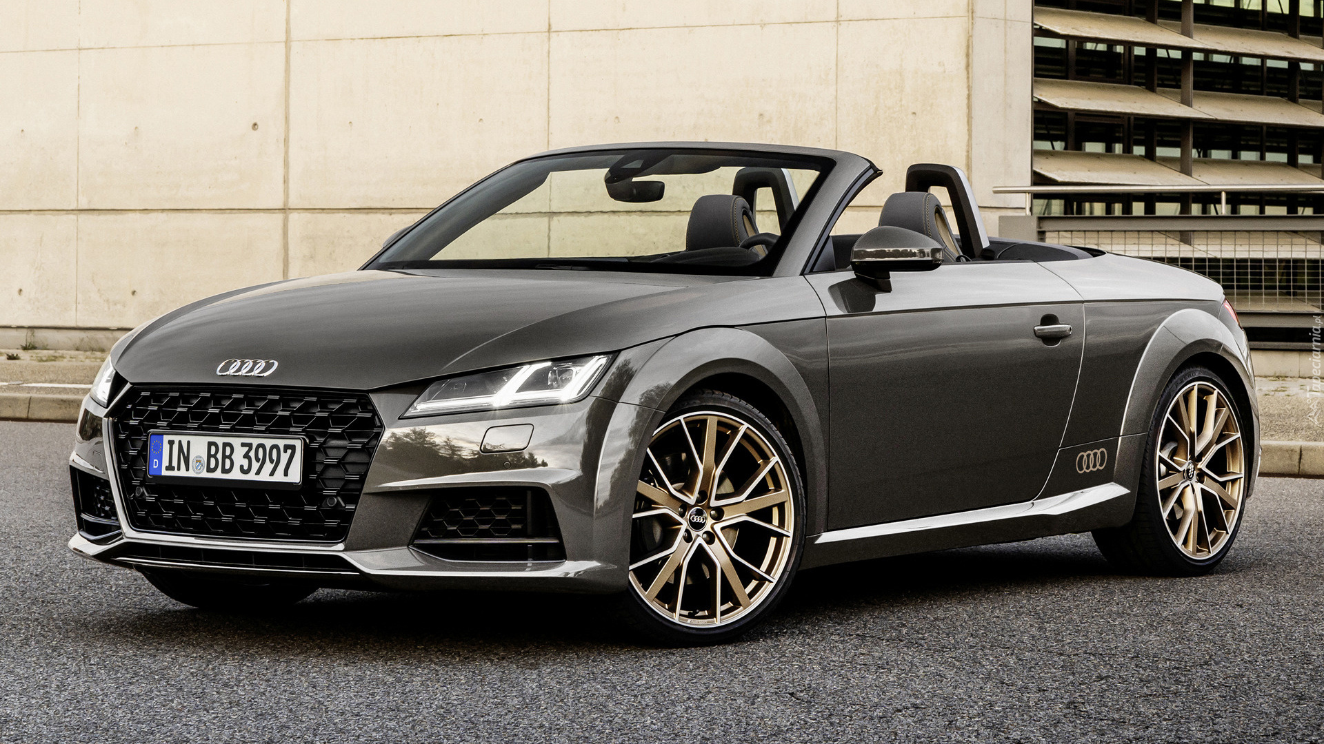 Audi TT Roadster Bronze