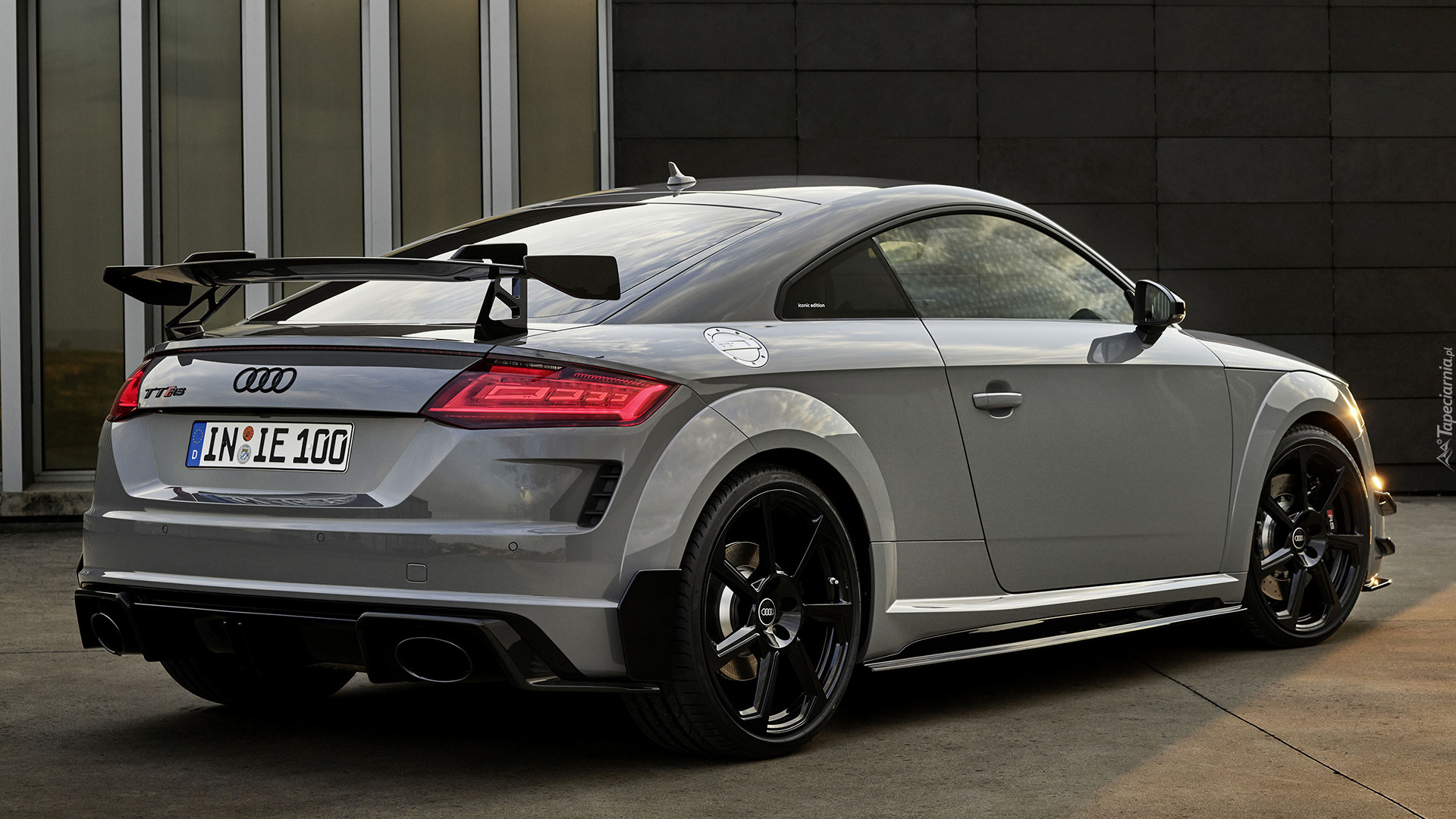 Audi TT RS, Coupe Iconic Edition