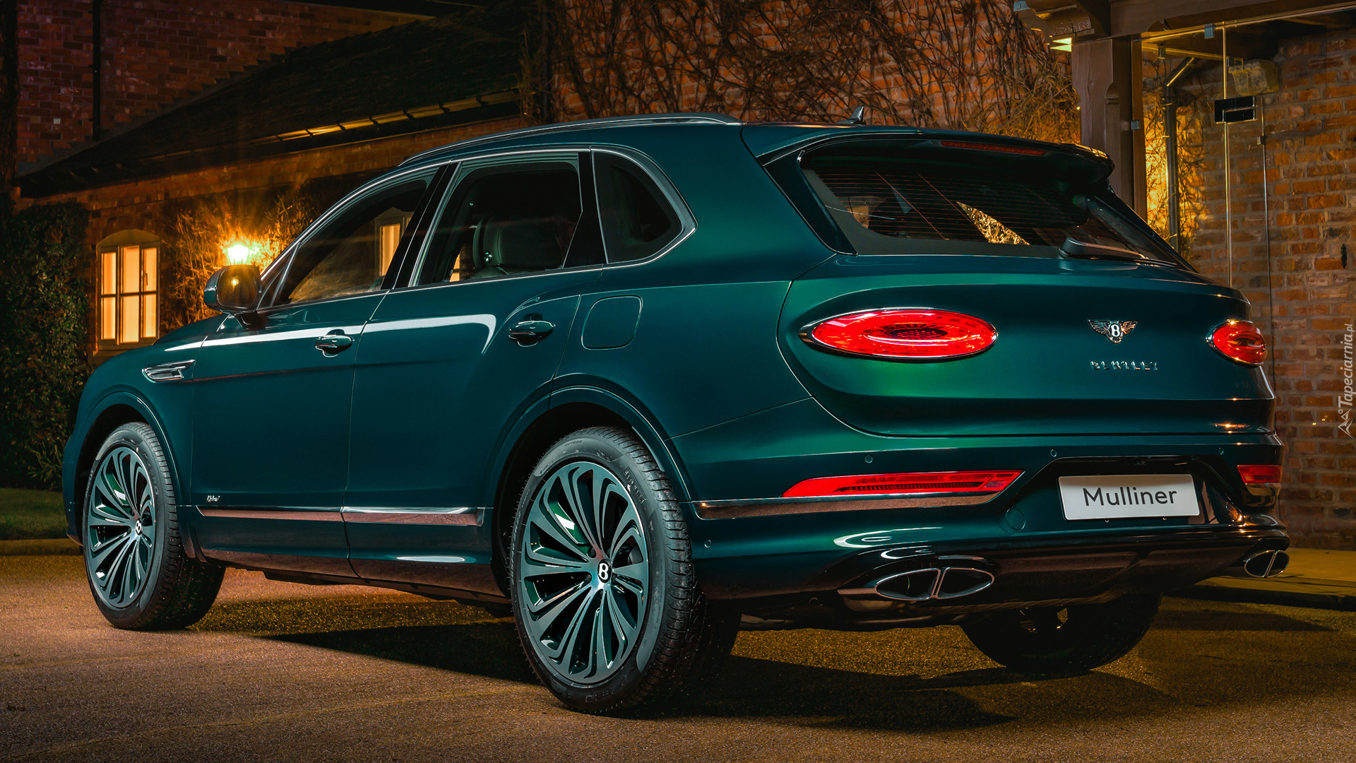 Bentley Bentayga Hybryda, 2021