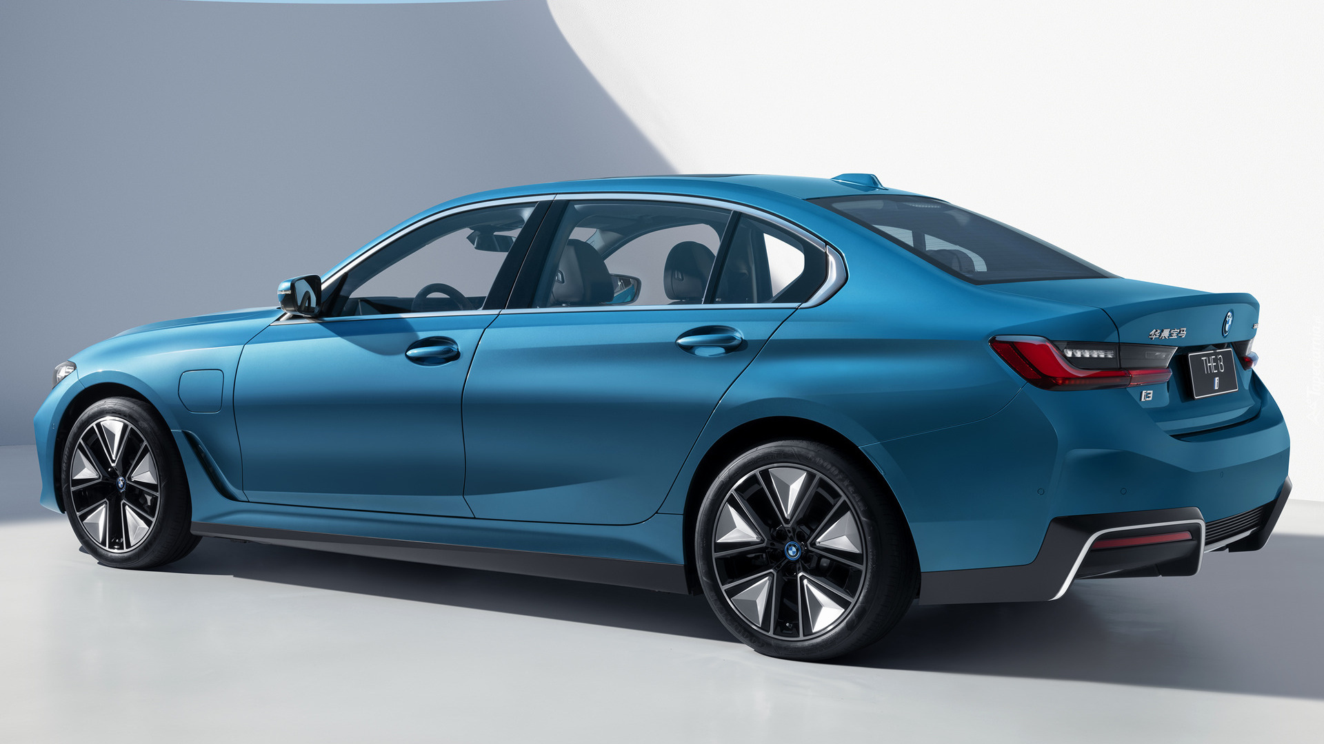 BMW i3, Bok, 2022
