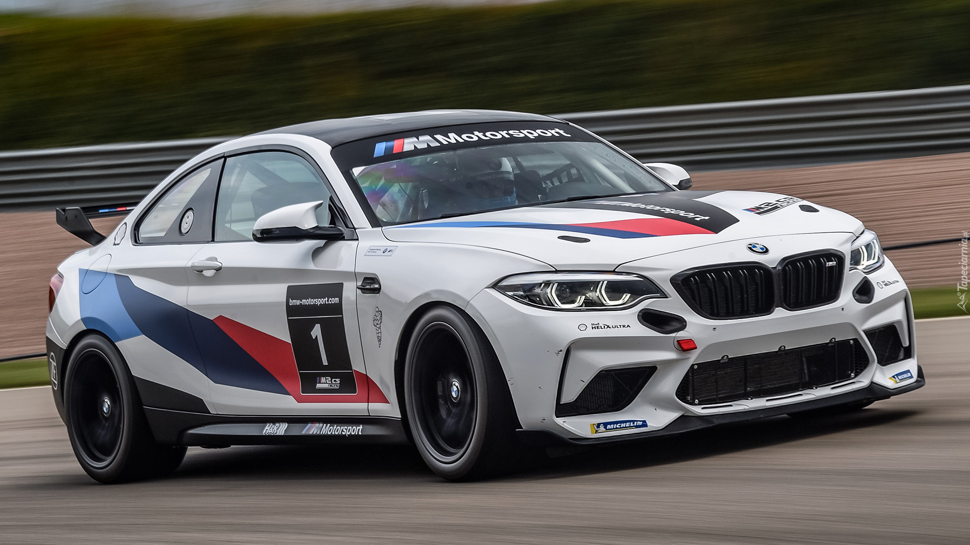 BMW M2 CS Racing