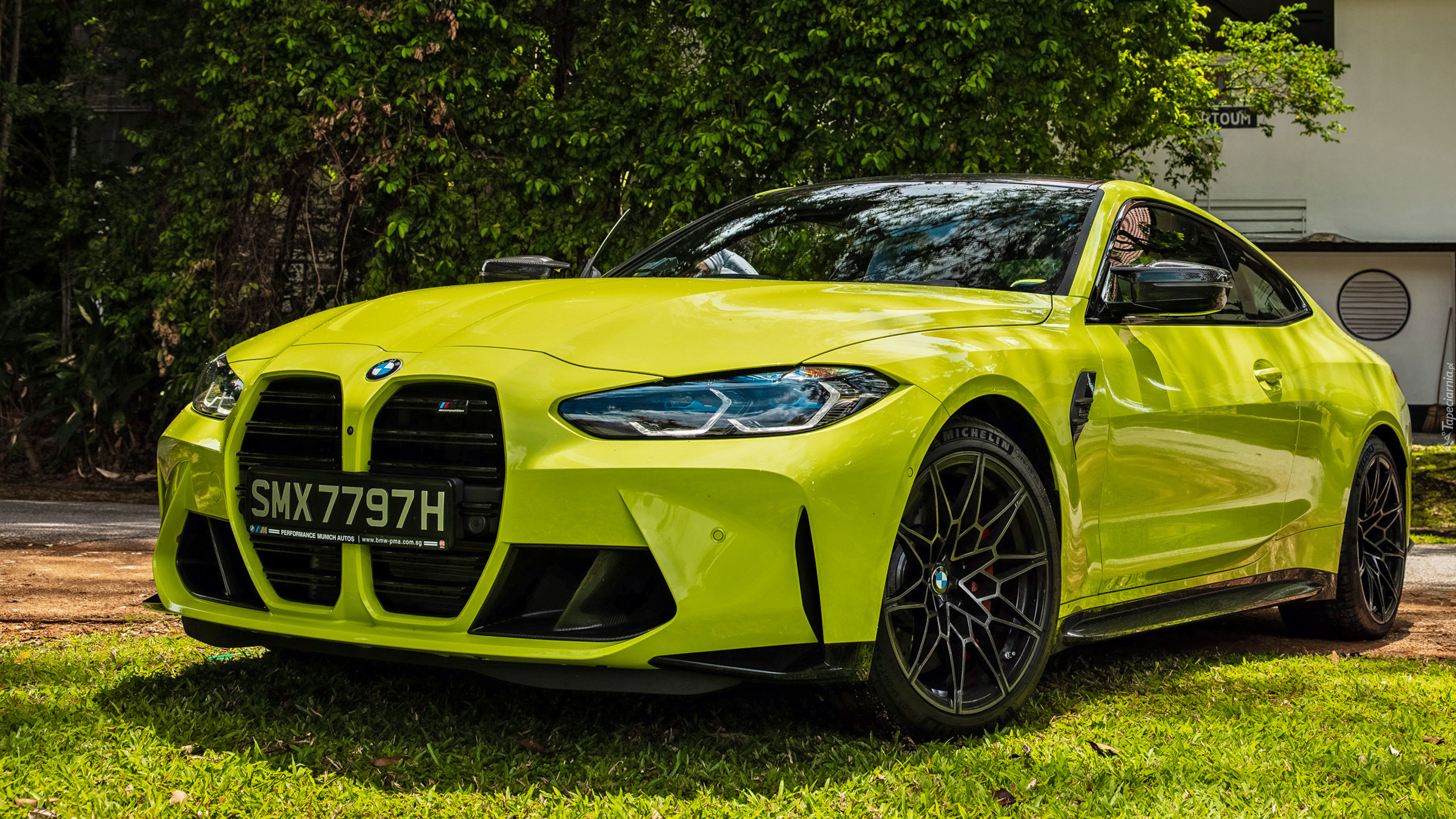 BMW M4 F82 Competition, Coupe, Żółte