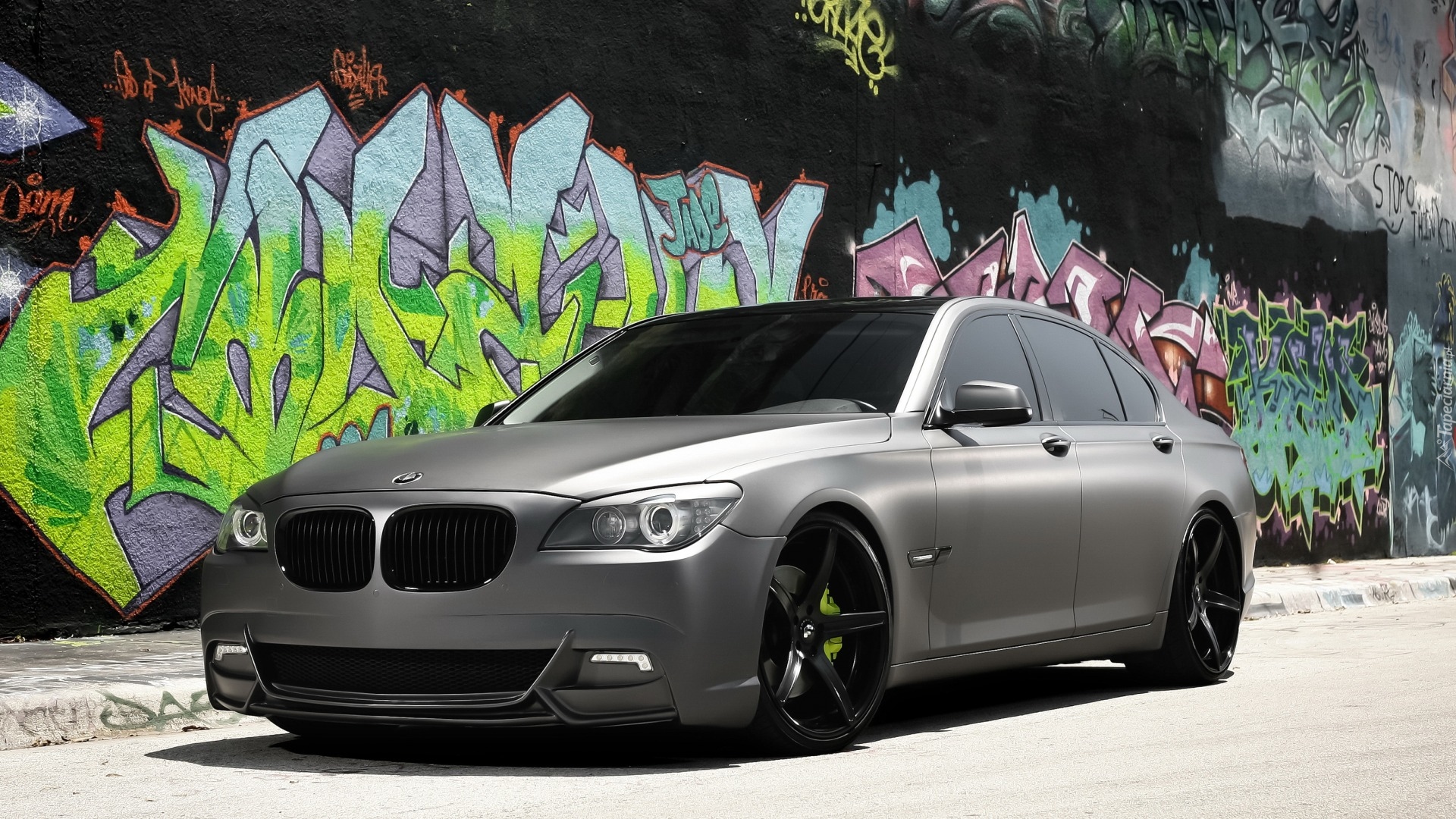 BMW M7 E65