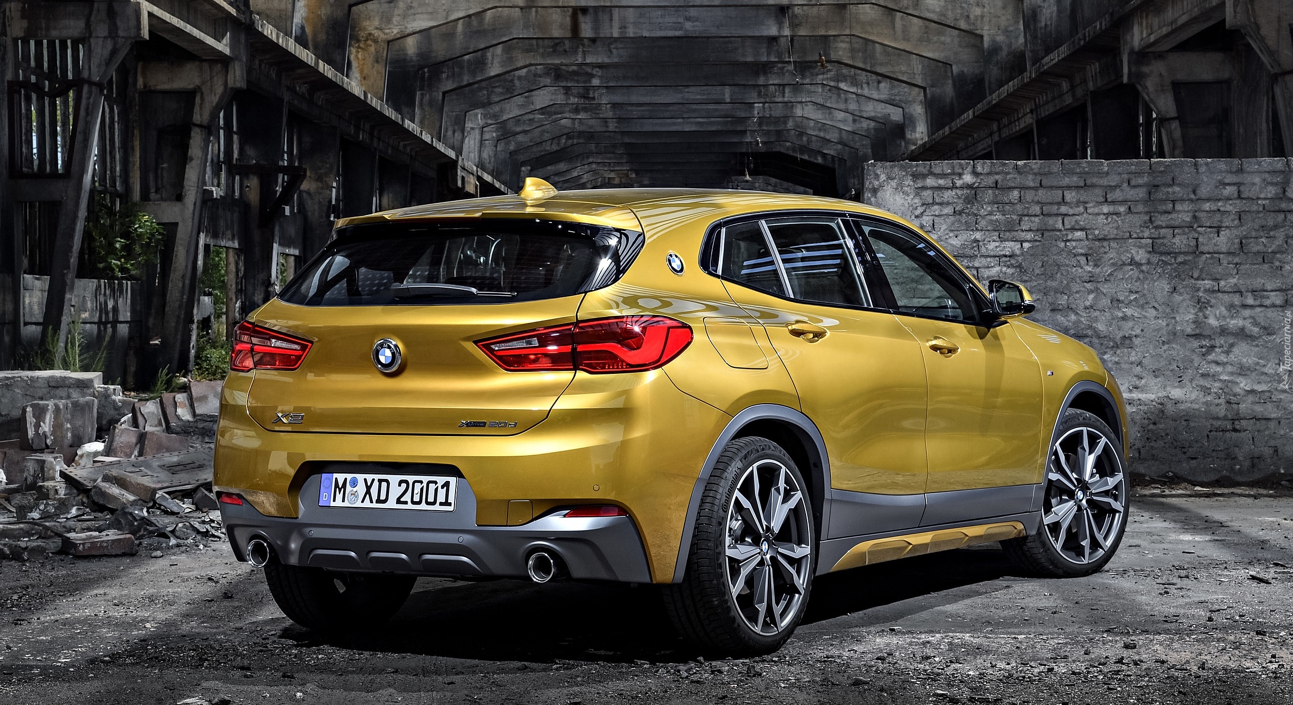 Żółte, BMW X2, 2018