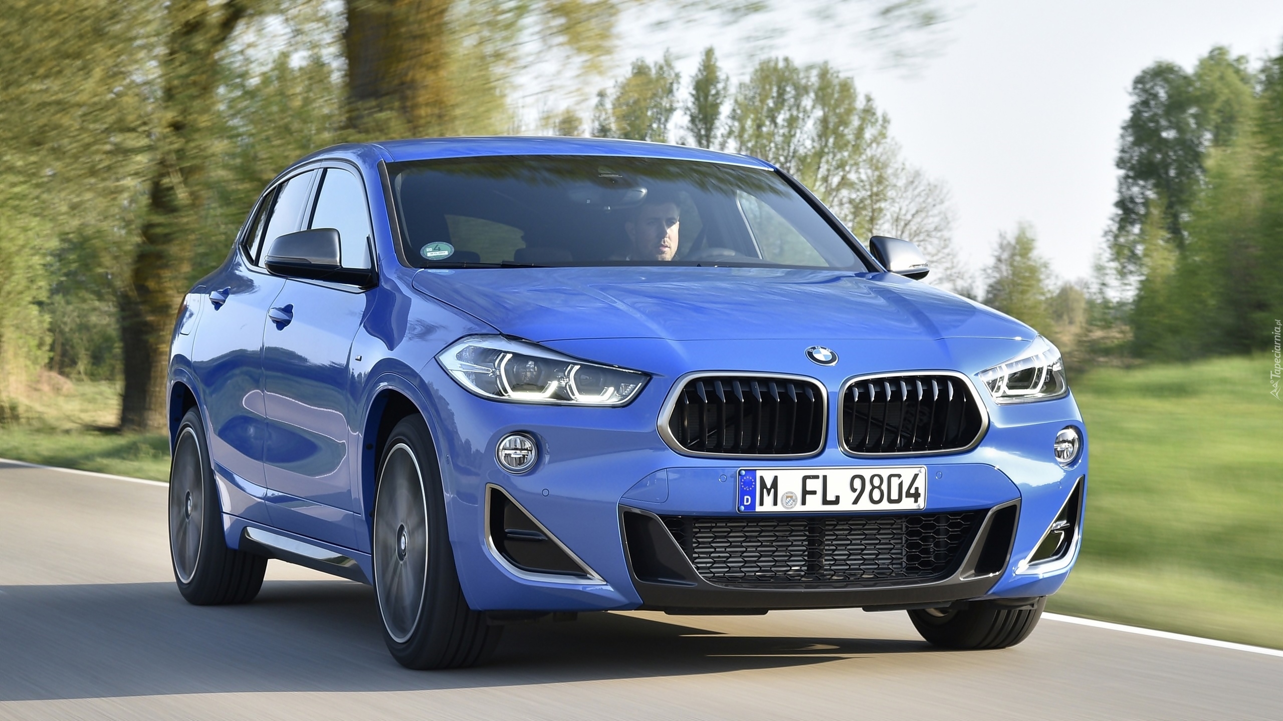 Niebieskie, BMW X2 M35i