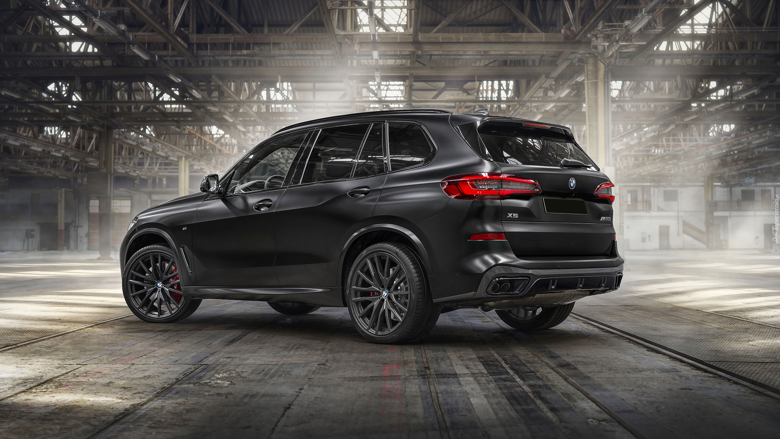 Czarne, BMW X5 Black Vermilion, 2021