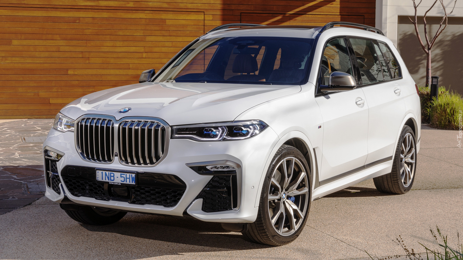 Białe, BMW X7 M50d, 2019