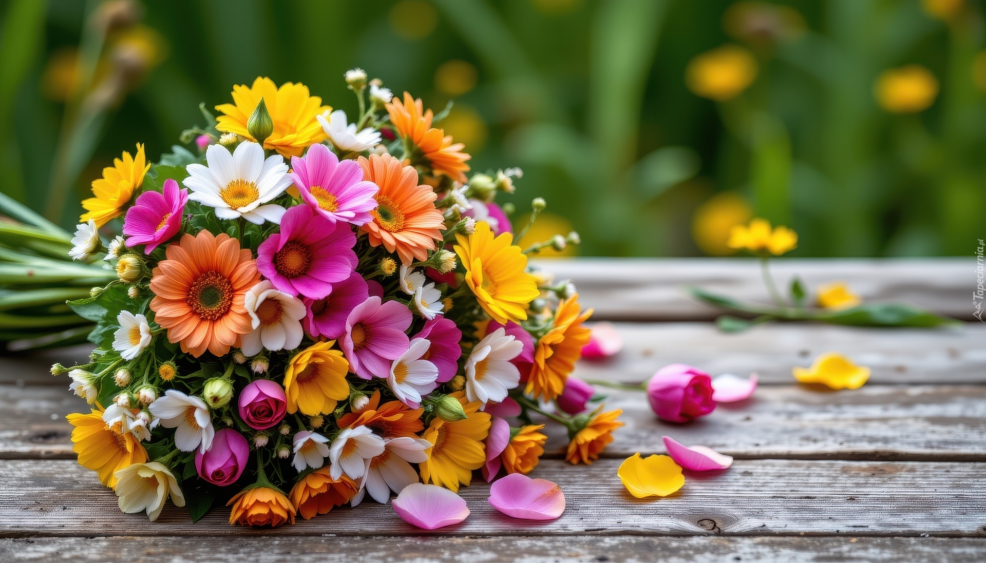 Bukiet, Kwiaty, Płatki, Deski