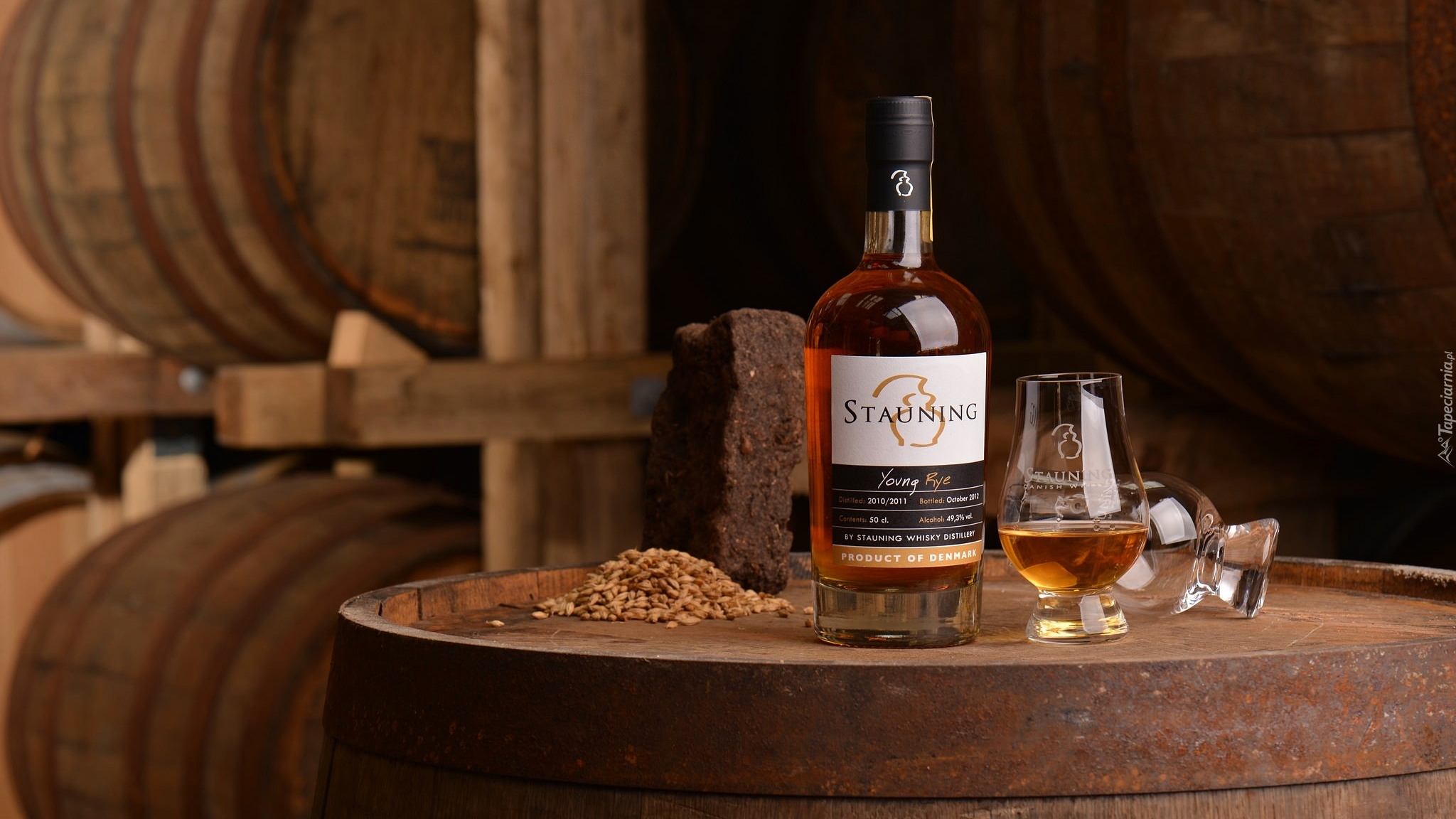 Whisky, Stauning Young Rye, Kieliszki